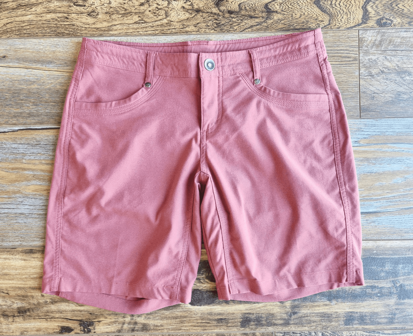 Kuhl Trekr UPF 50+ 8" Outdoor Hiking Shorts Zip Pocket Dark Dahlia Women's 4