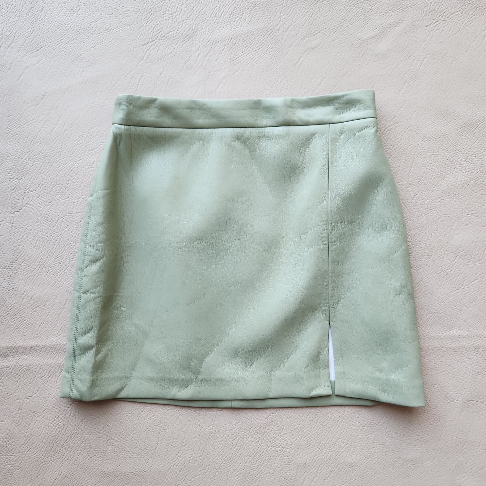 Aritzia Wilfred Patio Vegan Faux Leather Mini Pencil Skirt Front Slit Green Sz.4