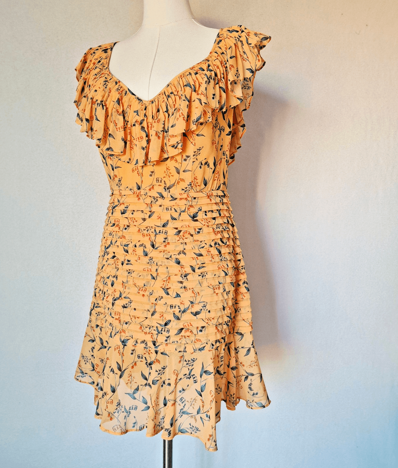 La Maison Talulah Daring Day Floral Mini Dress Ruffle Flutter Sleeve Orange Sz.L
