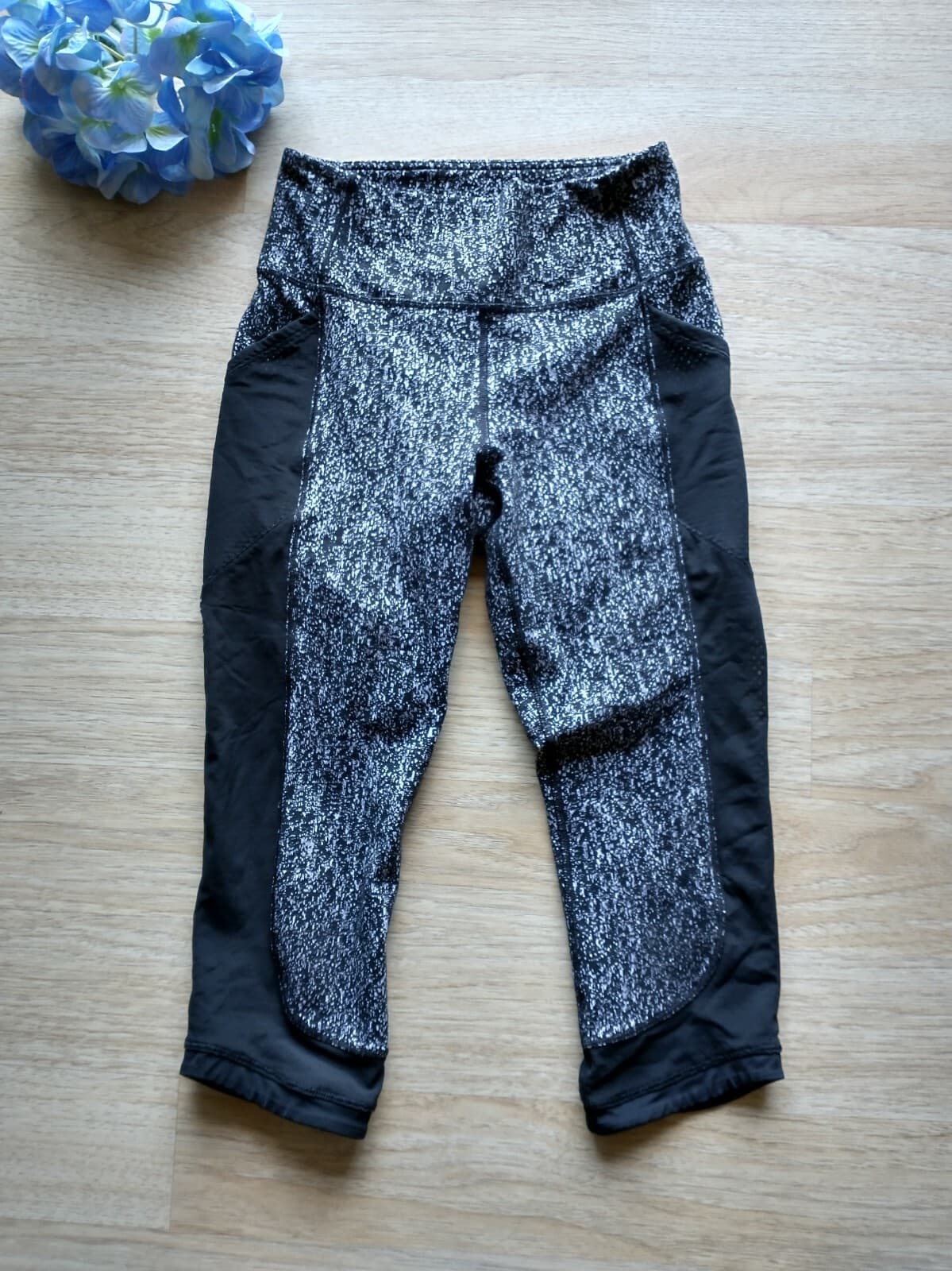 Lululemon Women Fit Physique Mesh Crops Suited Jacquard Black Pocket Waist 24"