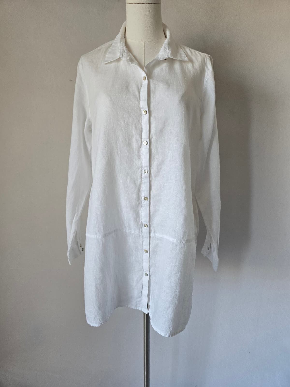 TAHARI Linen Lagenlook Long-Tunic Button-Up Shirt Roll-Tap Sleeve White Womens M
