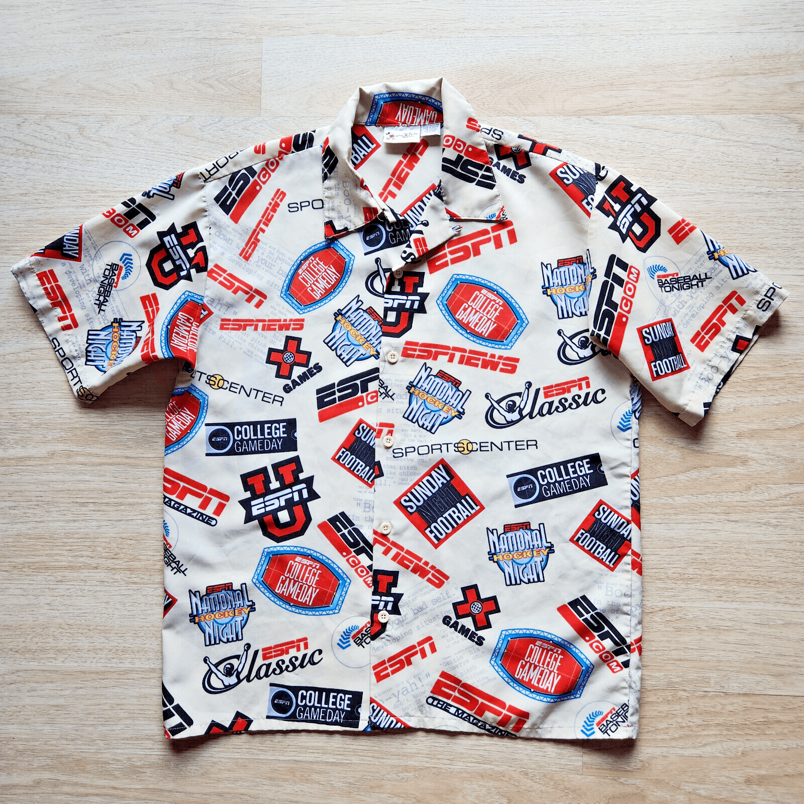 Vintage Walt Disney World ESPN Wide World of Sports Shirt Button Short Sleeve L