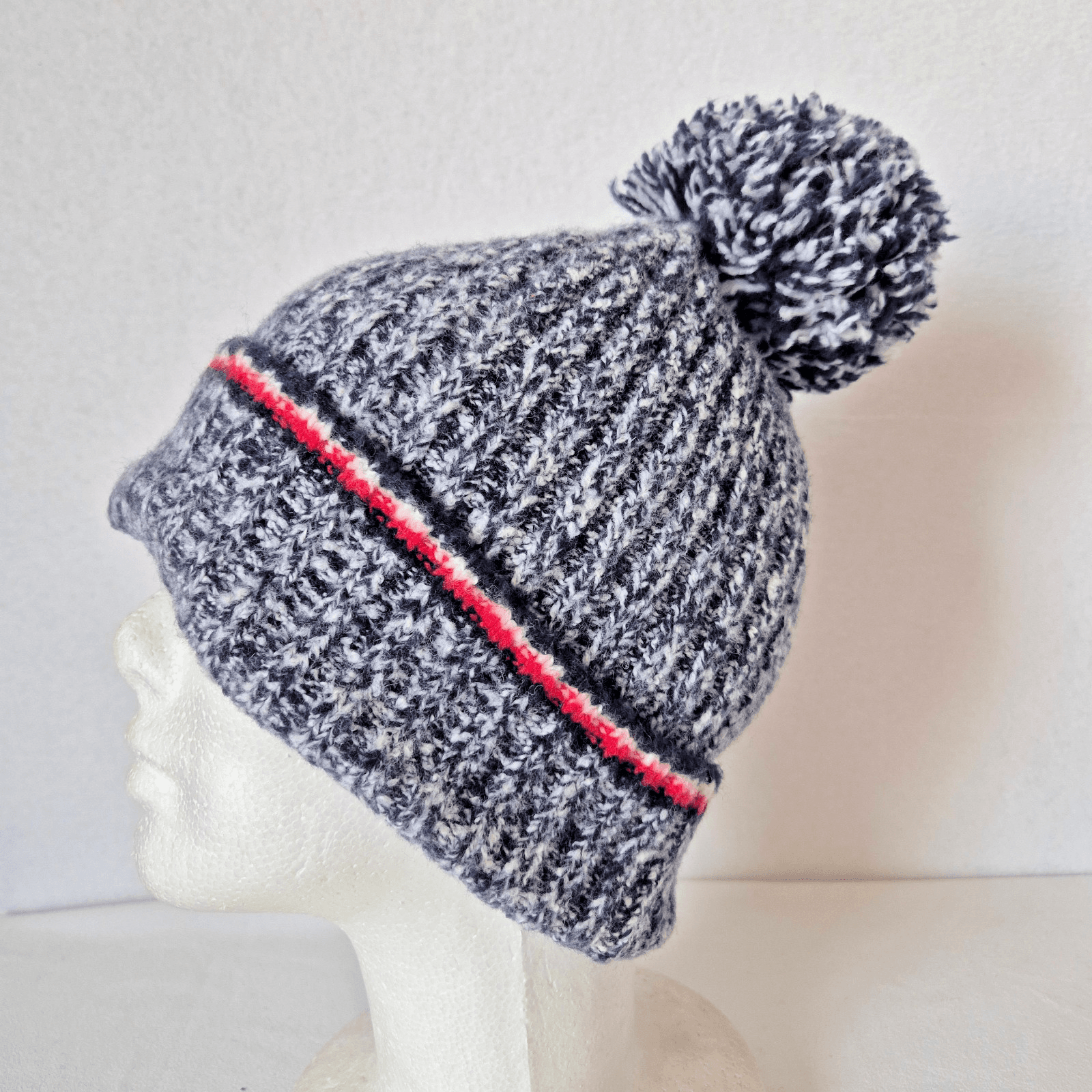 NWoT Tommy Hilfiger Wool Blend Cuff Pom Pom Beanie Hat Blue White Unisex O/S