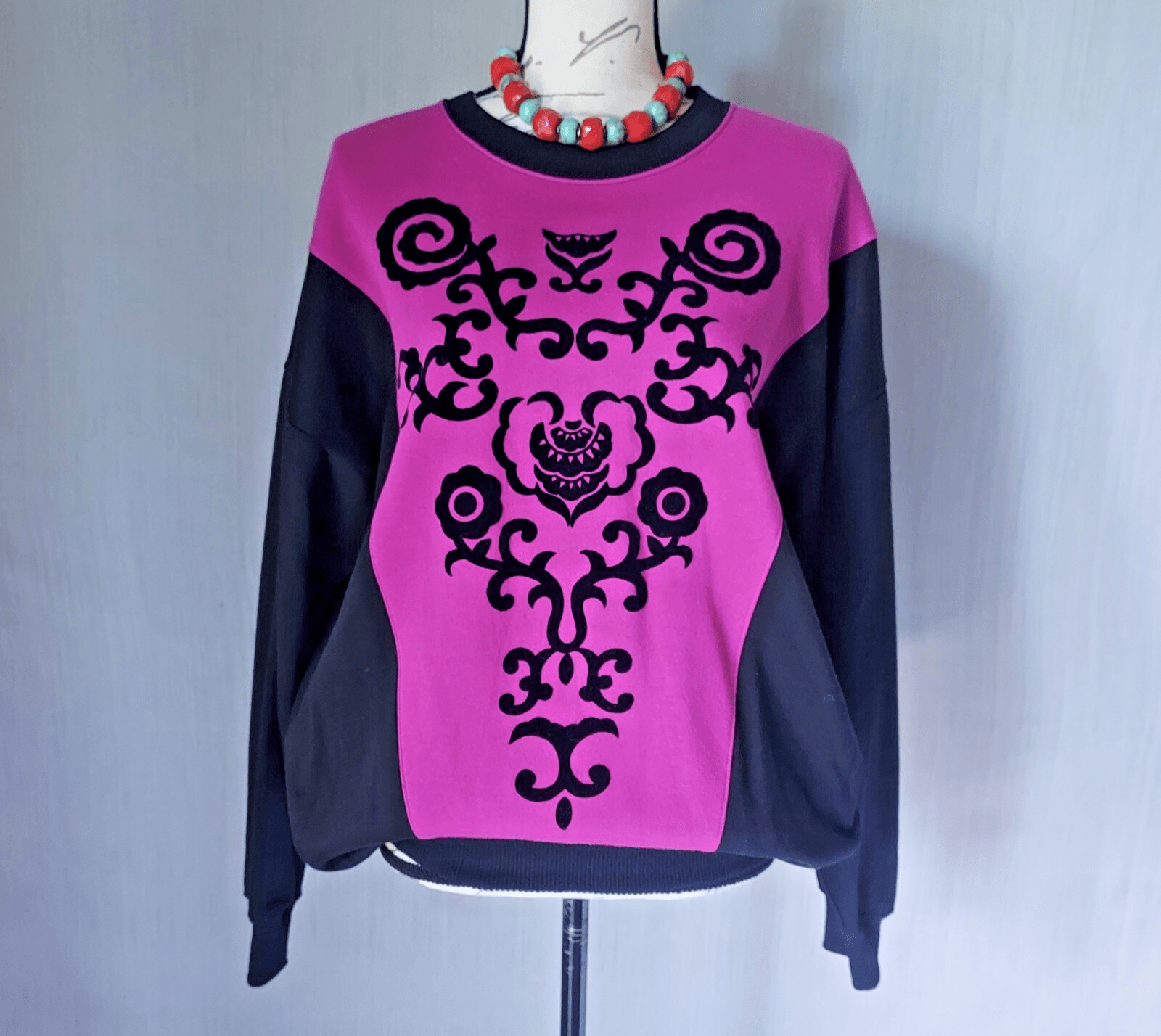 VTG Marcy'n Me Patrick Lee Fleece Lined Sweatshirt Floral Black Purple Chest 46"