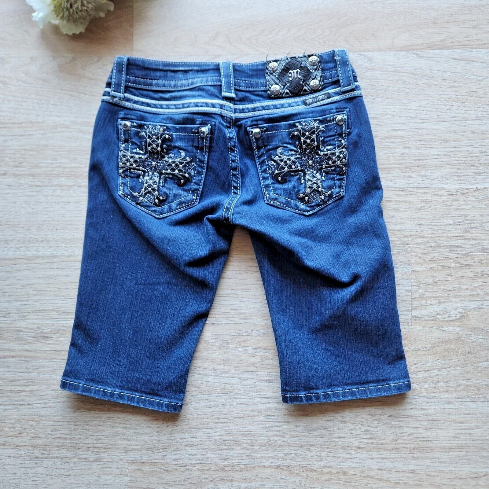 Miss Me Signature Bermuda Embellishing Jean Shorts Zip Blue-Silver Women Sz.26