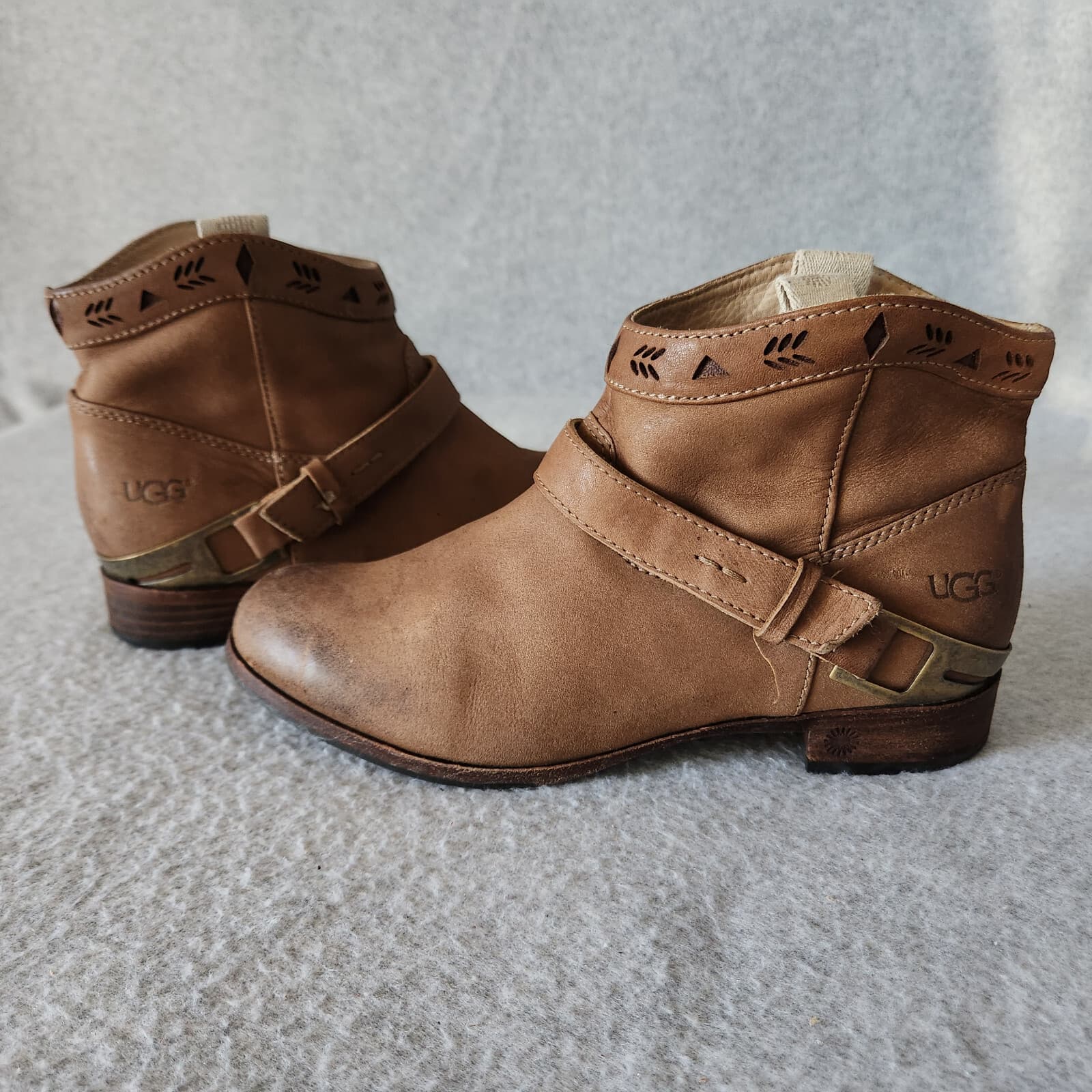 UGG Australia Austin Leather Cowboy Ankle Boots Pull-On Brown Women's US6