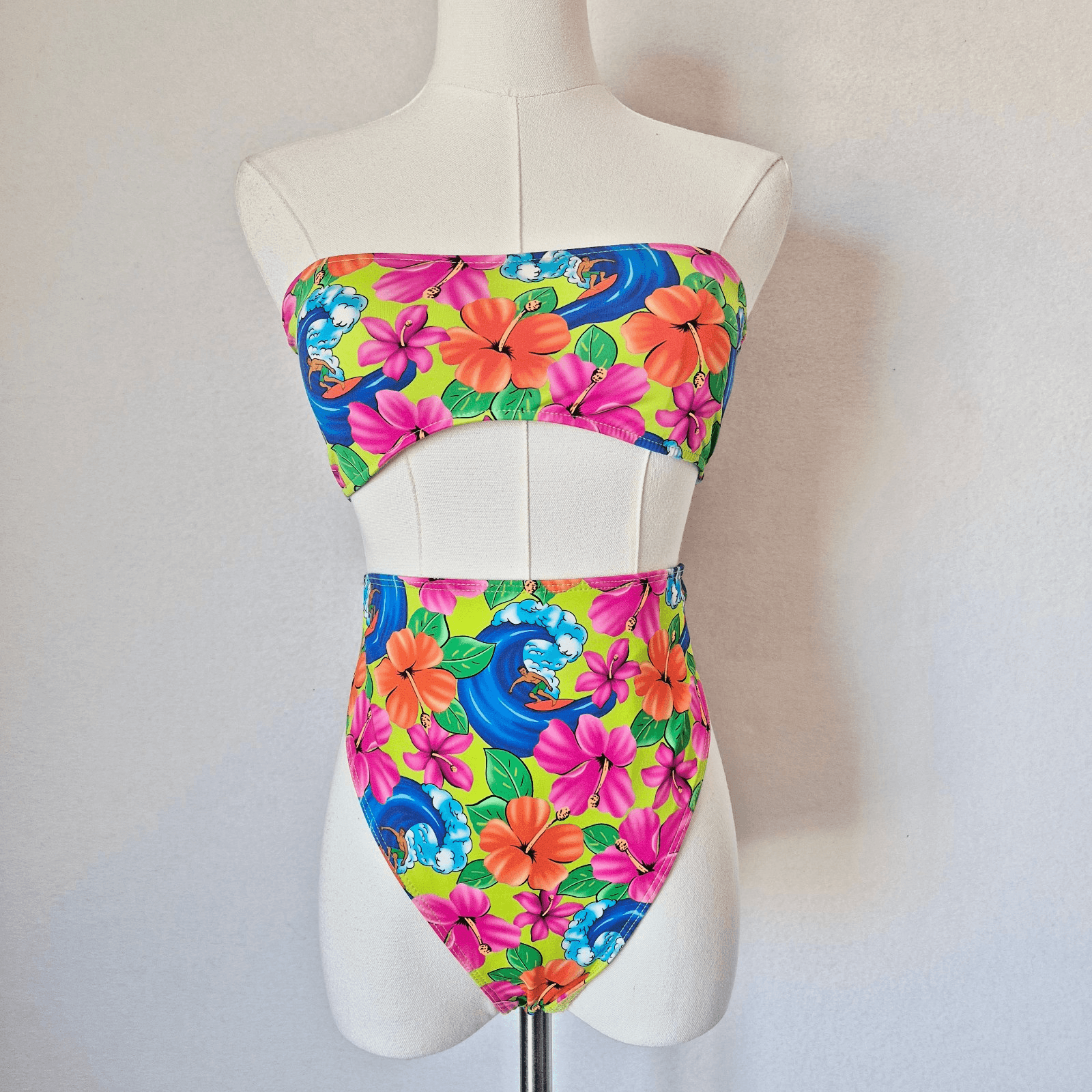 Frankie's Bikinis 2 Piece Bikini Floral Neon Surfer Bandeau High-Waist Bottom M