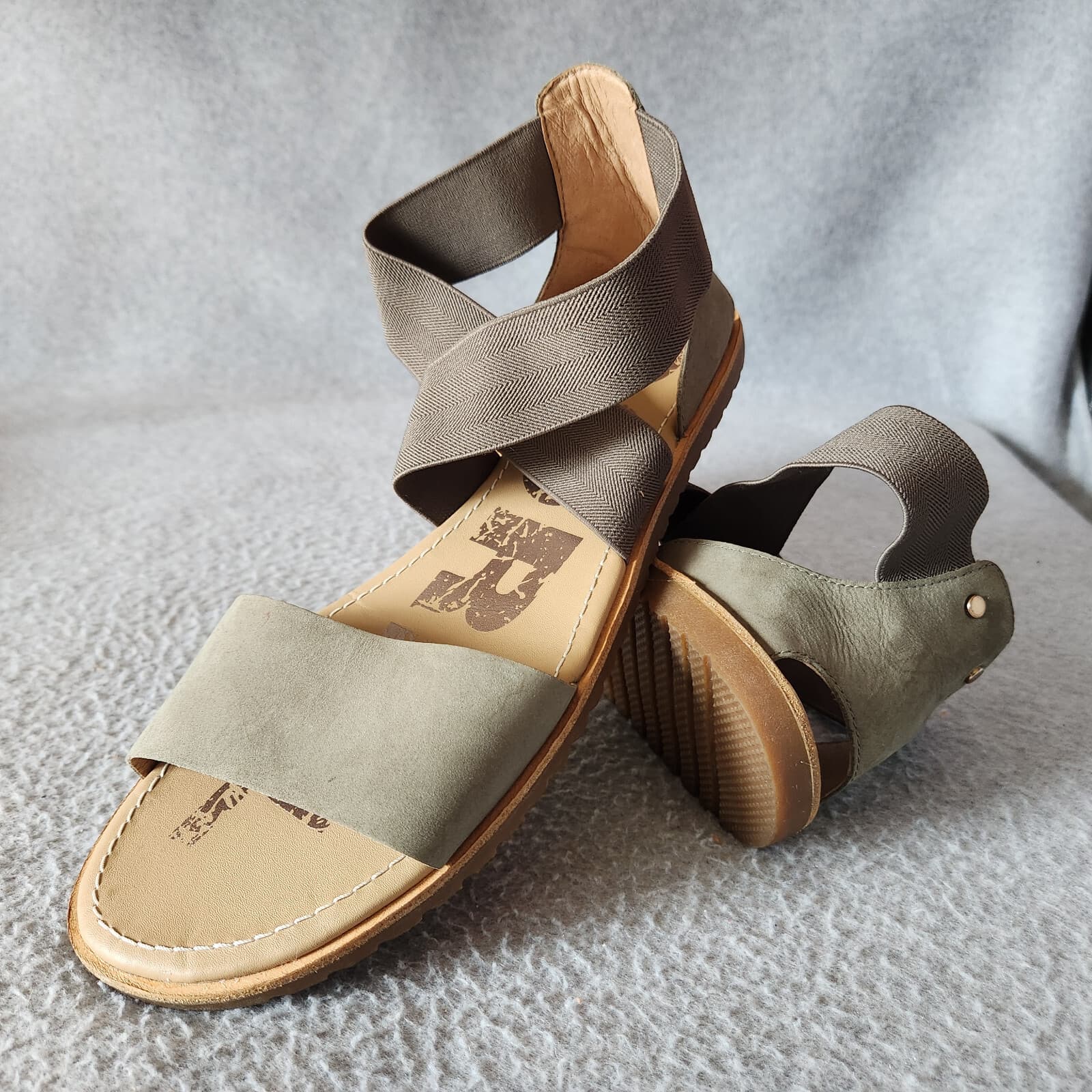 Sorel Ella Leather Gore Stretch Strap Sporty Sandal Comfortable Sage Green US11