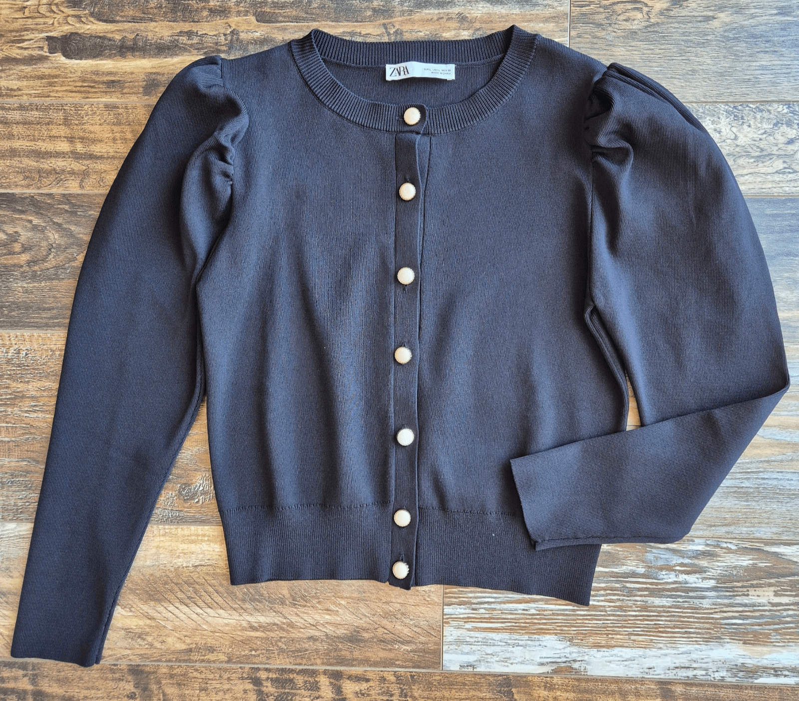 ZARA Size L Puff Sleeve Crew Neck Cardigan Faux Pearl Button Long Sleeve Black