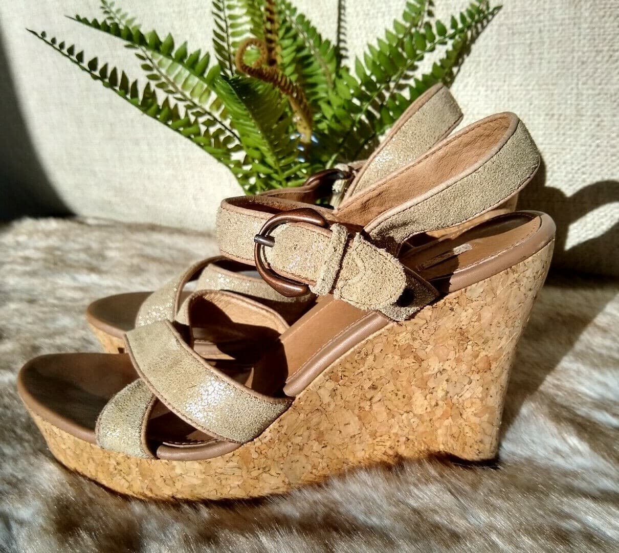 UGG Suede Leather Cork Wedge Sandals Buckle Strappy High Heel Tan Sz.10
