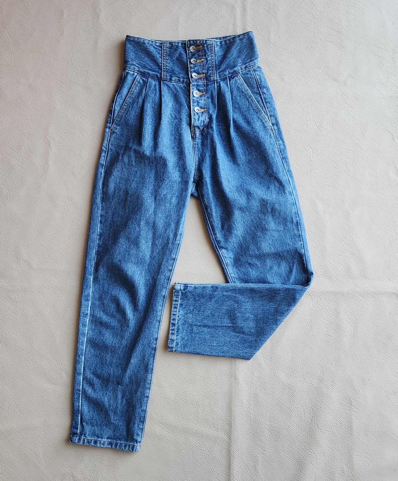 Genesis JEANASIS High Rise Pleated Button-Fly Tapered Jeans Daddy Fit Blue Sz.S