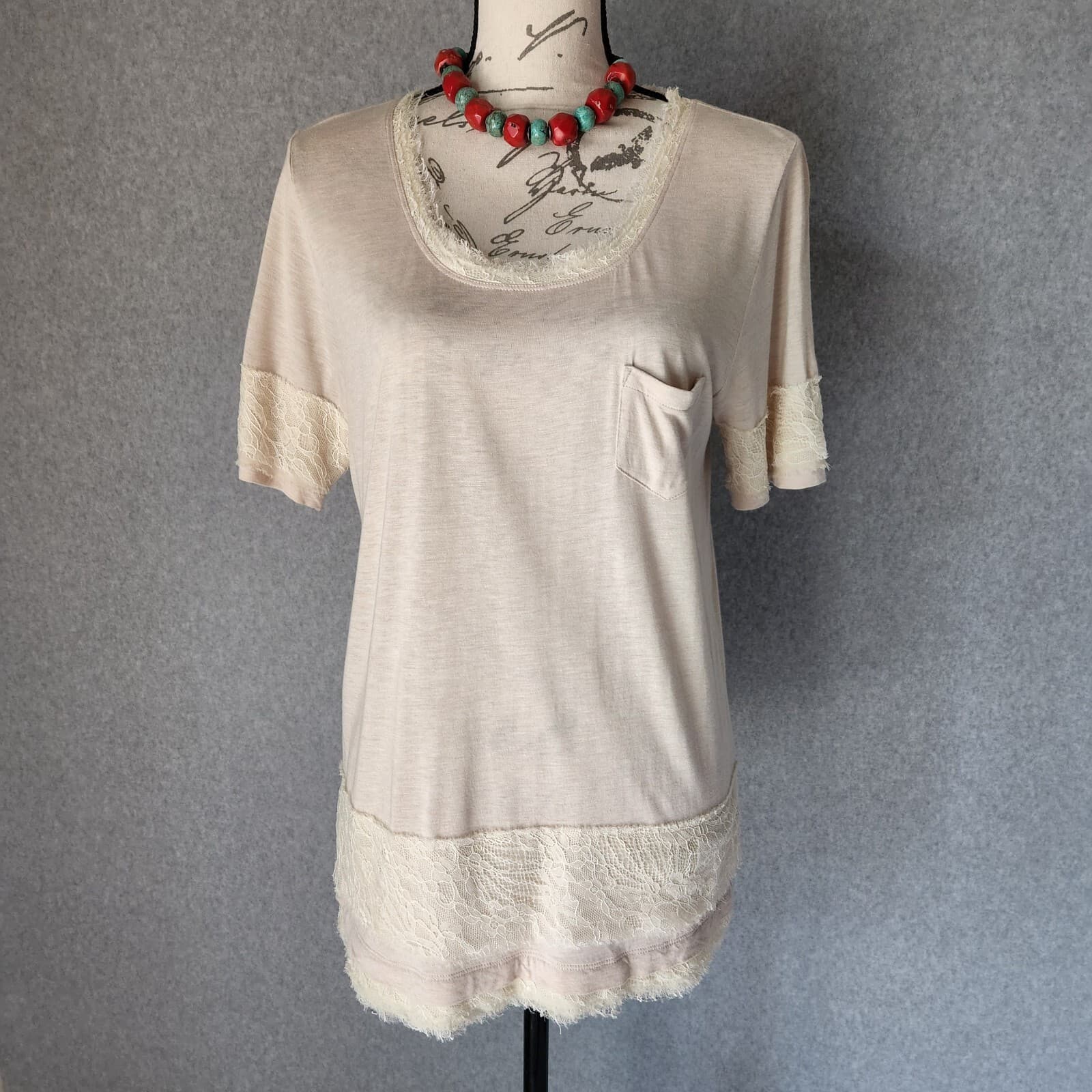 Diane Von Furstenberg Silk Blend Knit Lace Trim Top Short Sleeve Beige Sz.Small