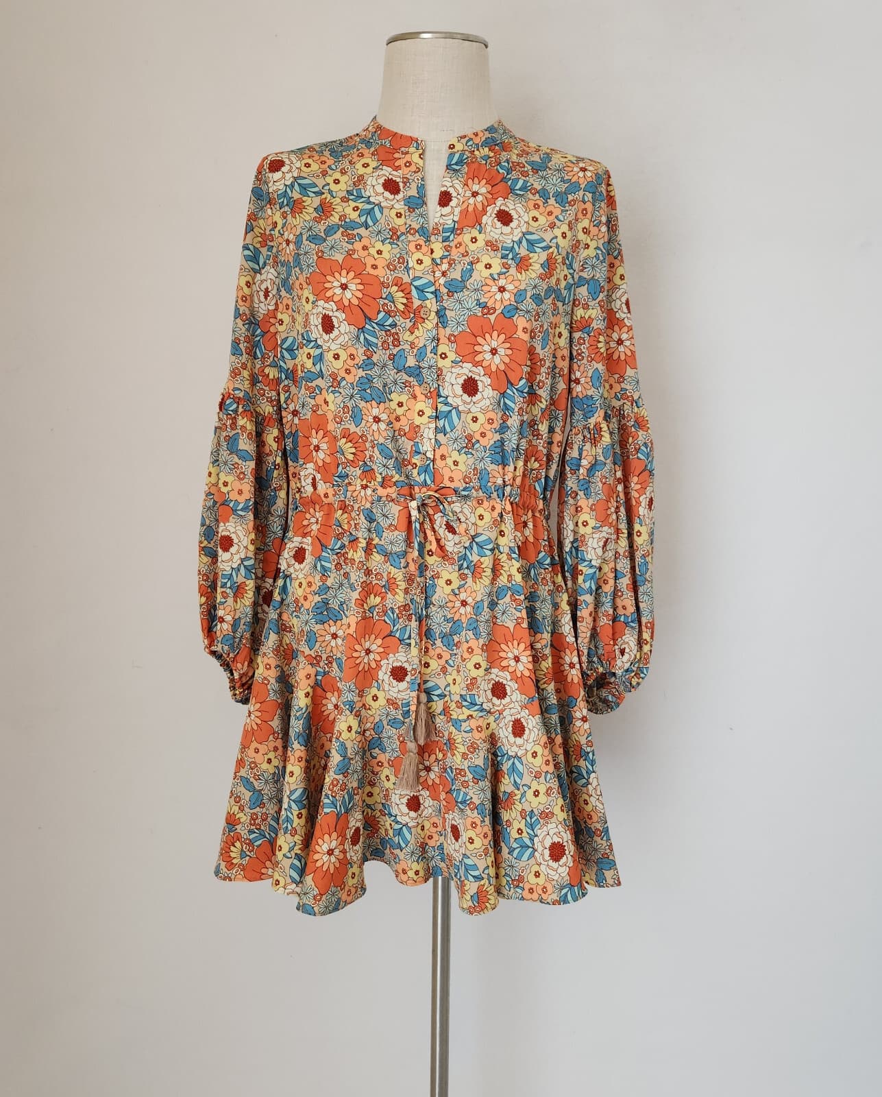NWoT Aakaa Groovy Floral Mini Dress Long Balloon Sleeve Tie-Belted Multicolor S