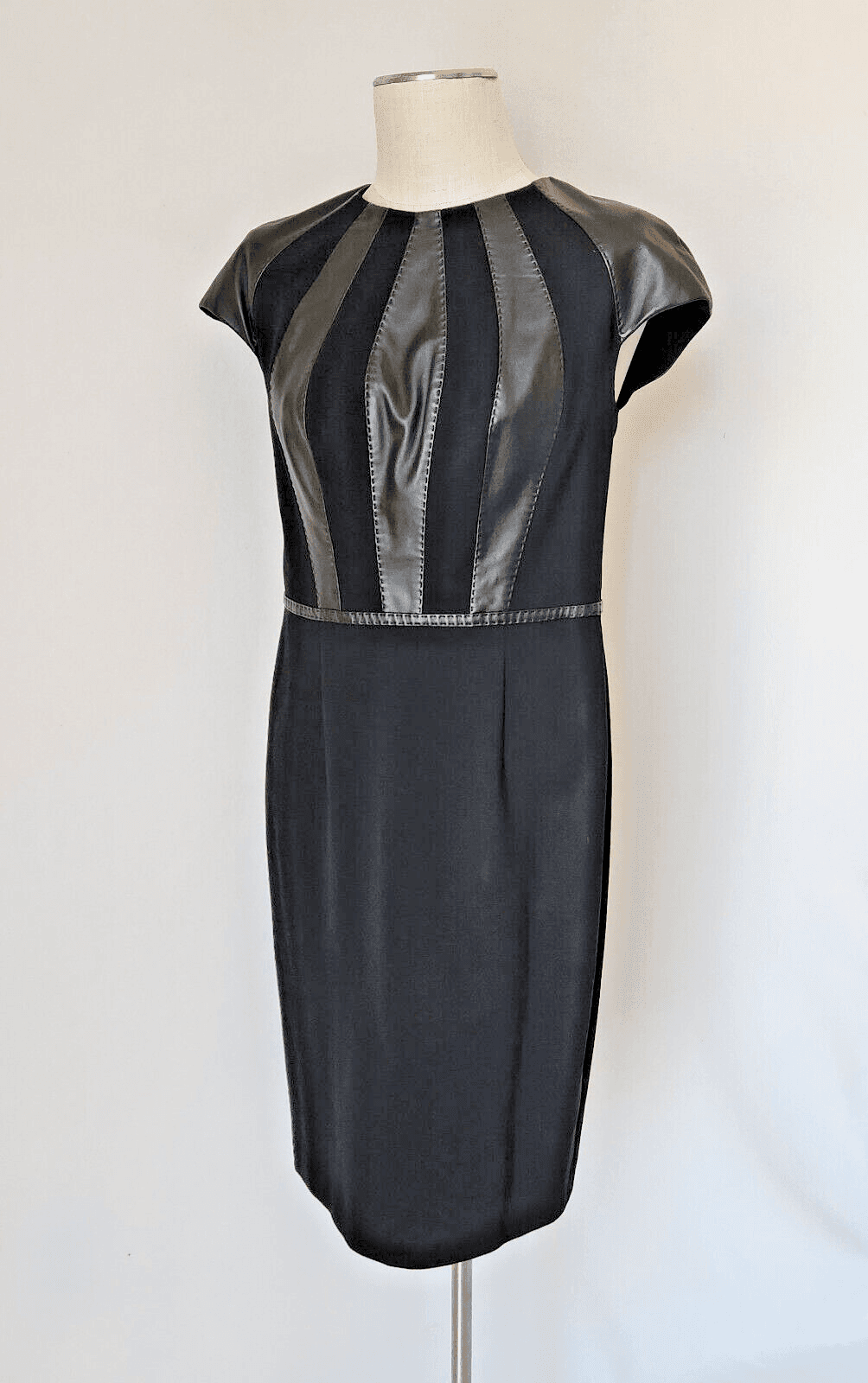 NWT ESCADA Lamb Leather Panel Cap Sleeve Sheath Dress Knee Length Black Sz.40