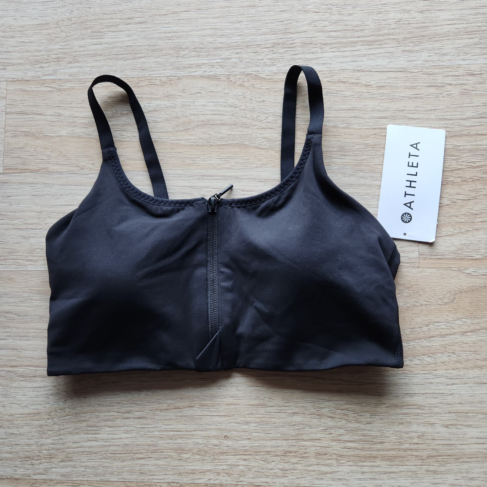 NWT Athleta Empower Daily Bra A-C Cups Front Zip Powervita Fabric Black Sz.M $59