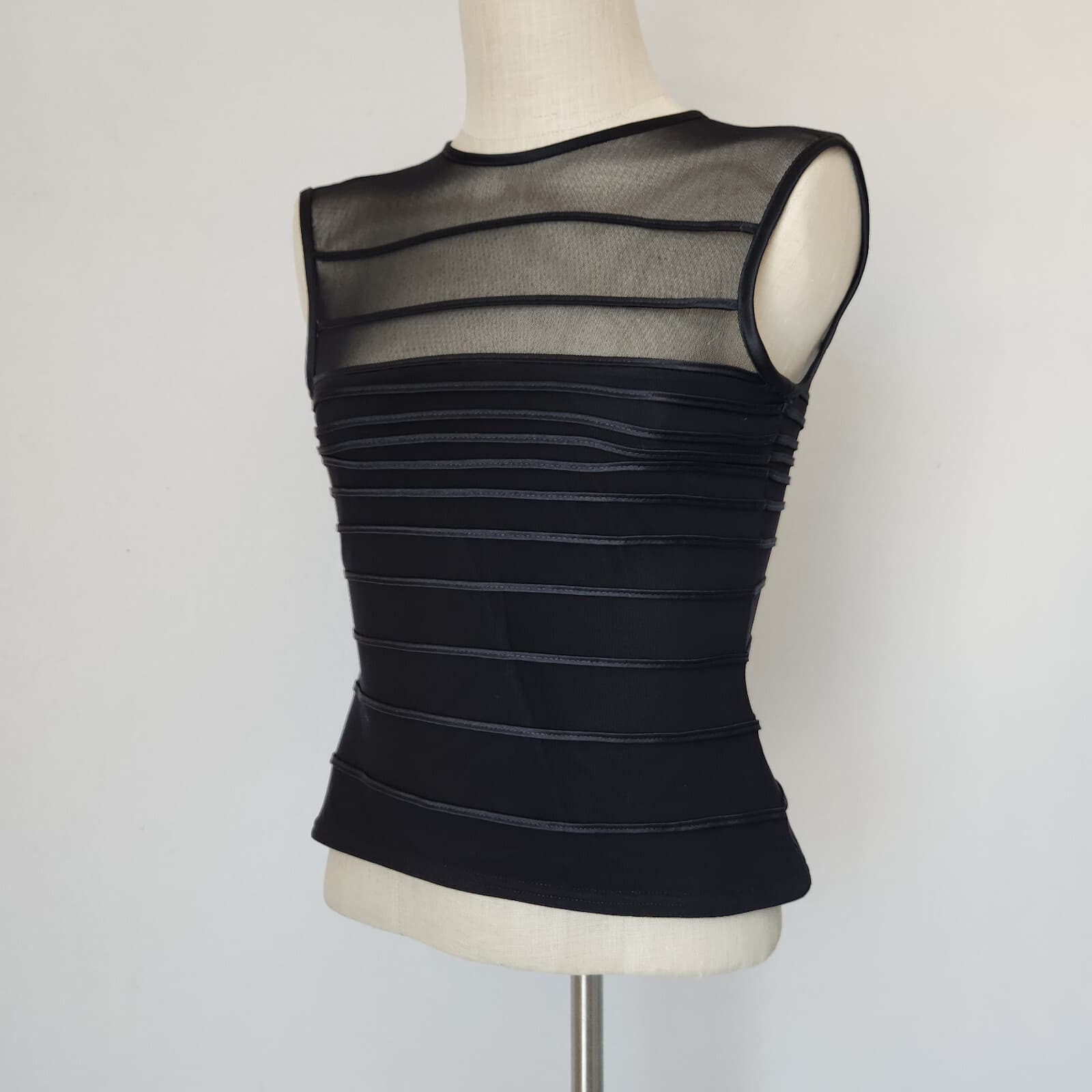 Tadashi Shoji Sheer Mesh Night-Out Evening Cocktail Top Sleeveless Black Size PS