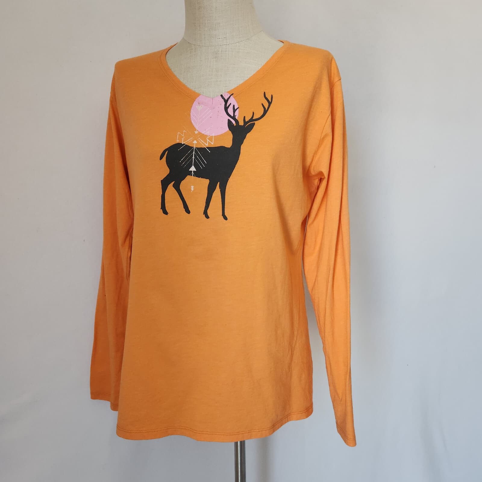 Mountain Hardwear Deer Graphic V-Neck T-Shirt Long Sleeve Orange Women's XL