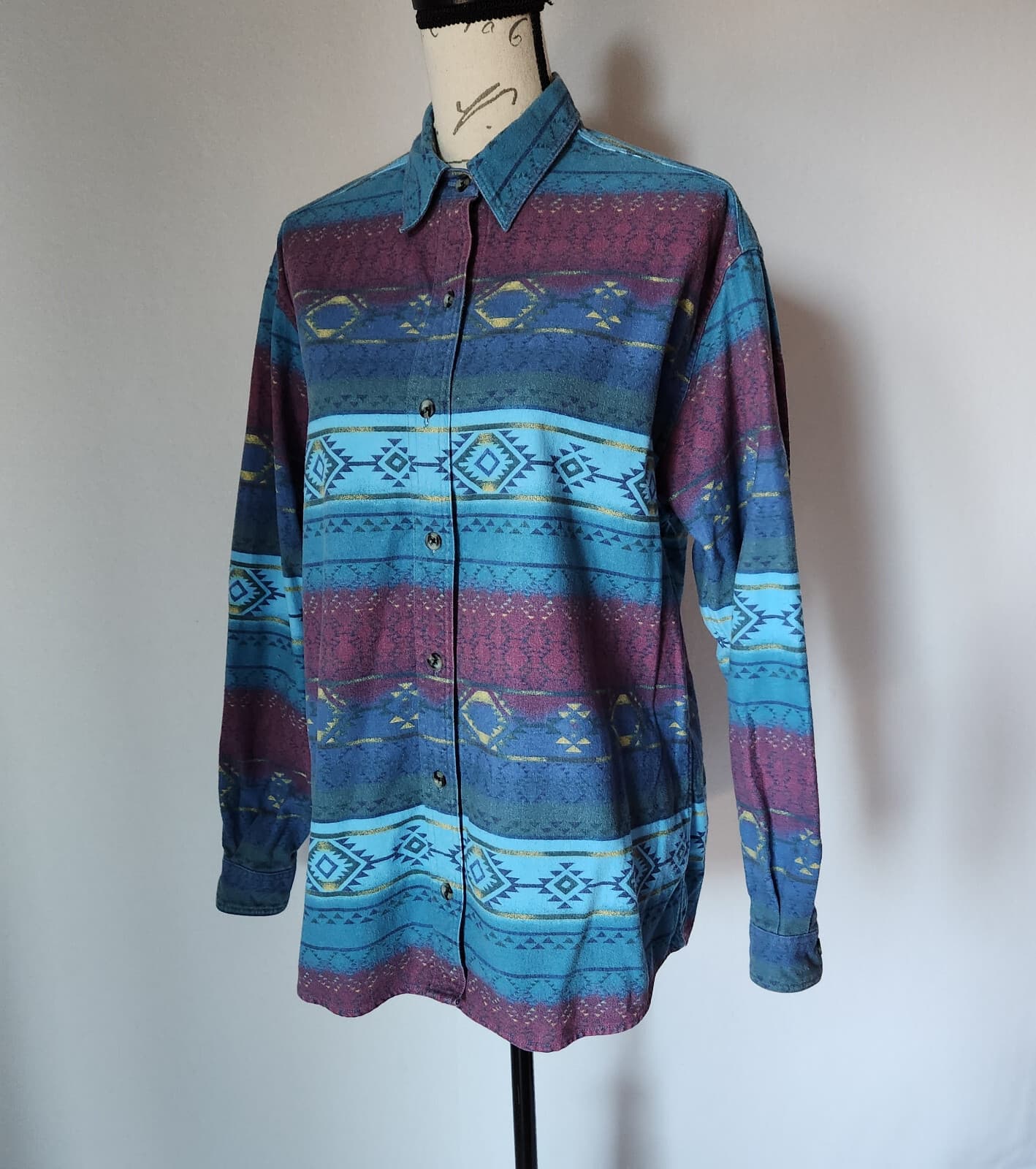 Cabela's Aztec Southwest Flannel Shirt Button Down Long Sleeve Blue Red Women M