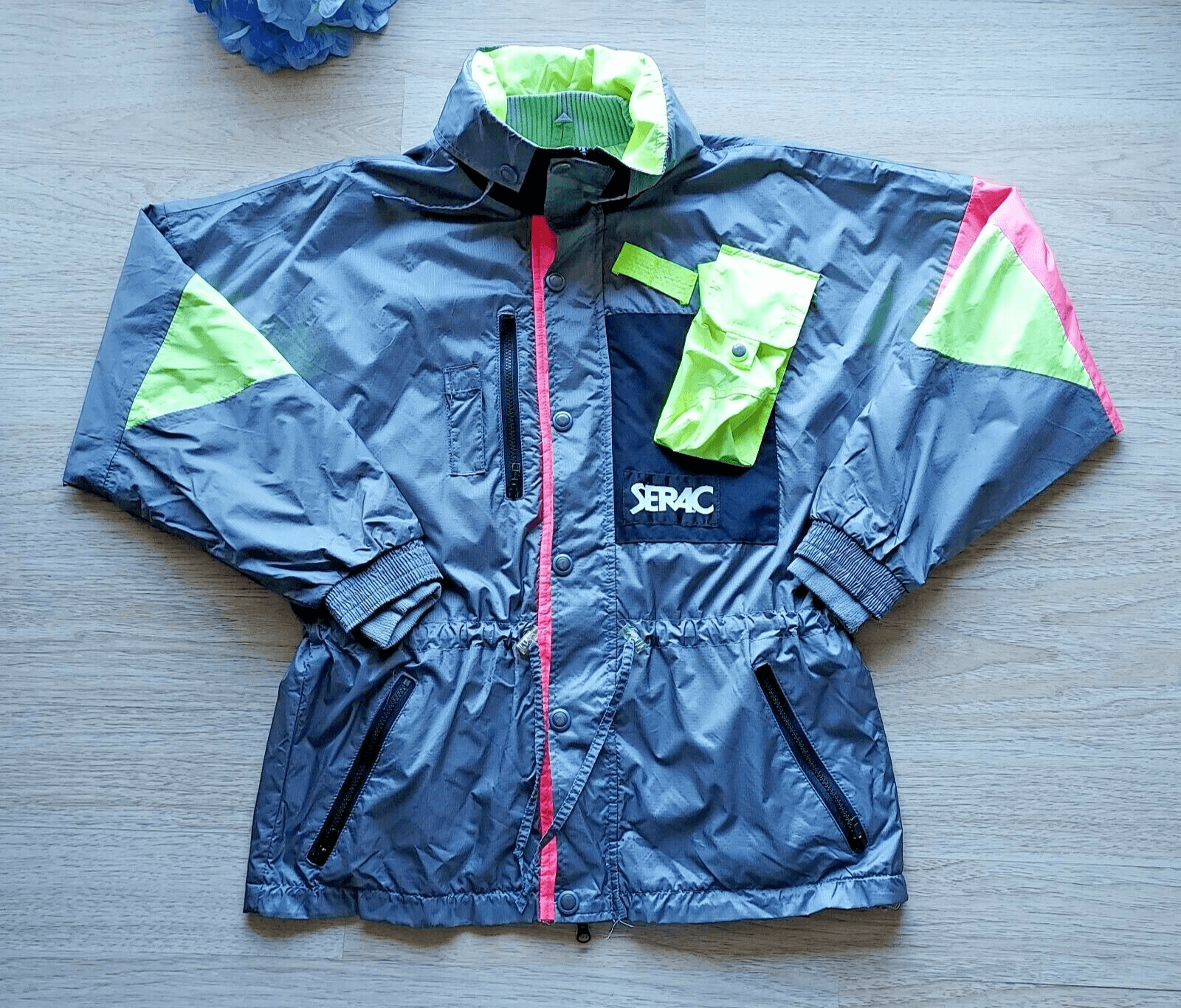 Vingate Serac Helicopter Skiwear Hooded Jacket Waterproof Zip-Snap Multicolor 38
