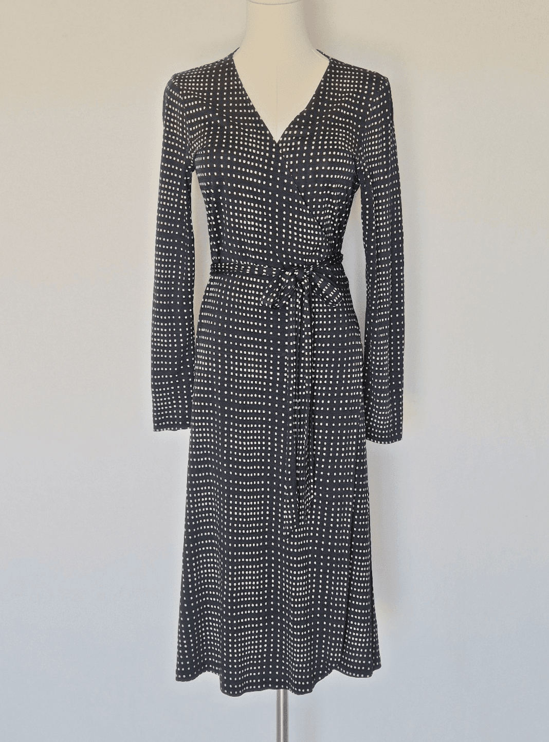 Banana Republic Silk Wool Wrap Dress Long Sleeve Black White Grid Square Size M