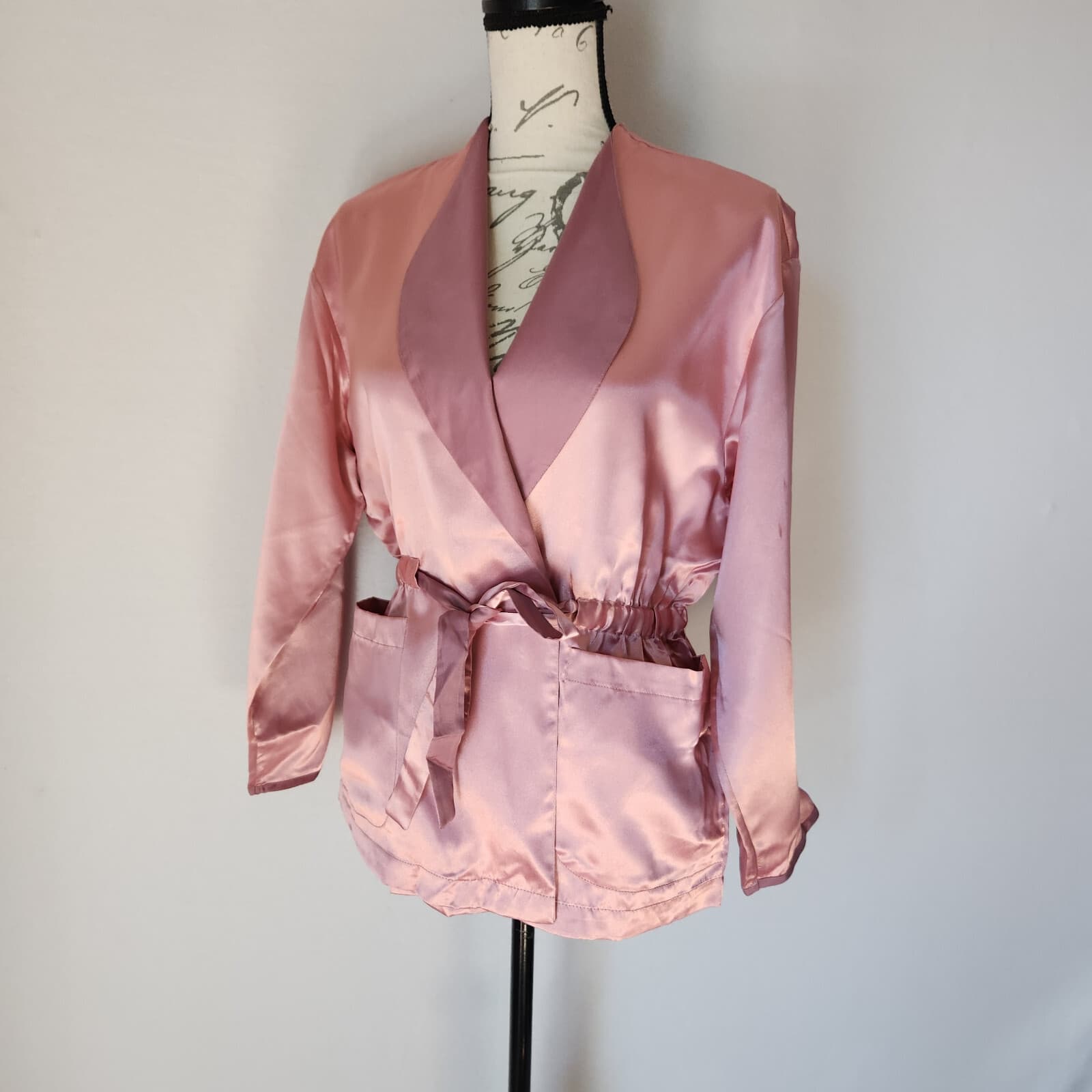Vintage NWT Victoria's Secret Gold Label Satin Collared Robe Tie-Waist Pink Sz.P