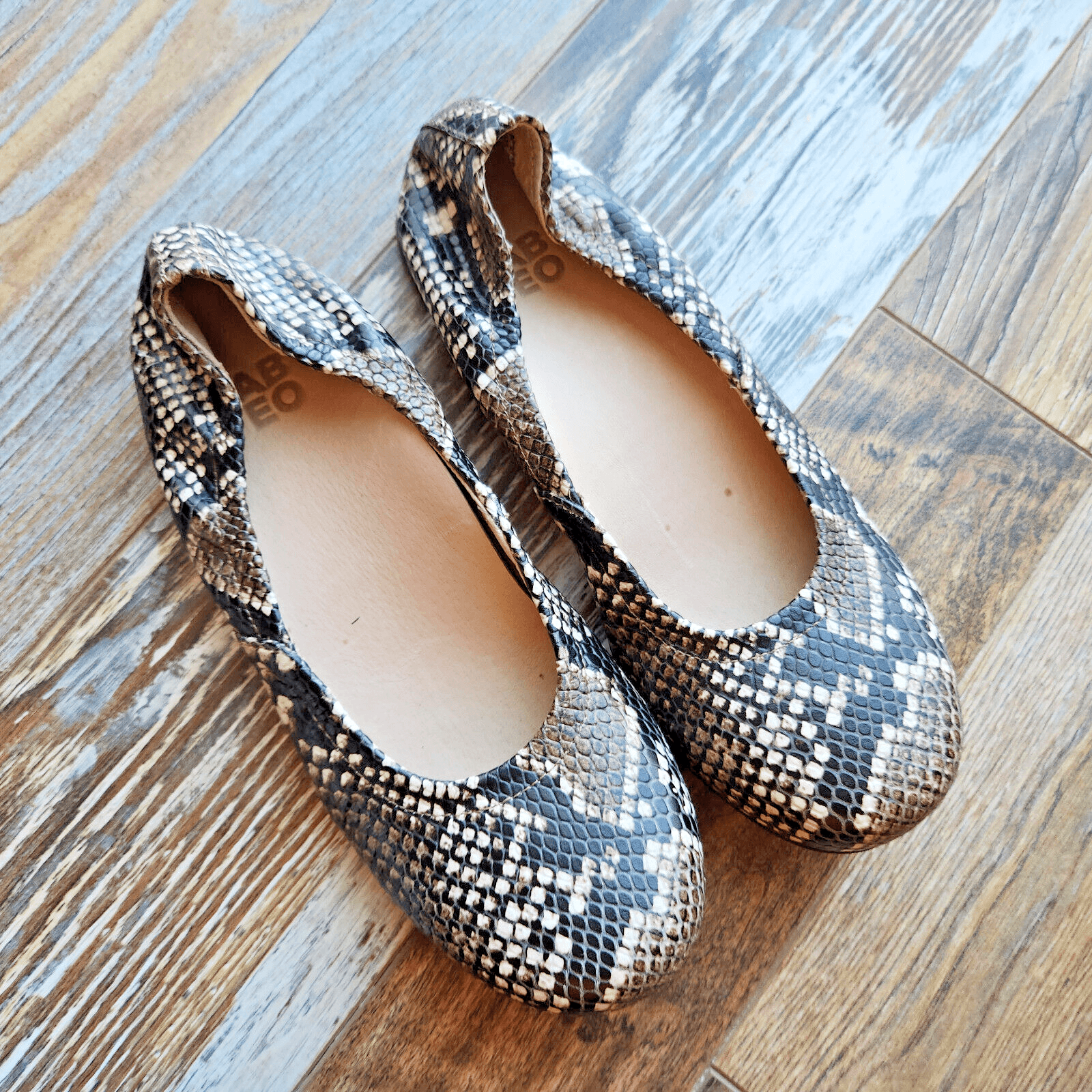 NWoB ABEO $140 Tilly Slip-On Metatarsal Ballet Flats Leather Tan Snake US7.5