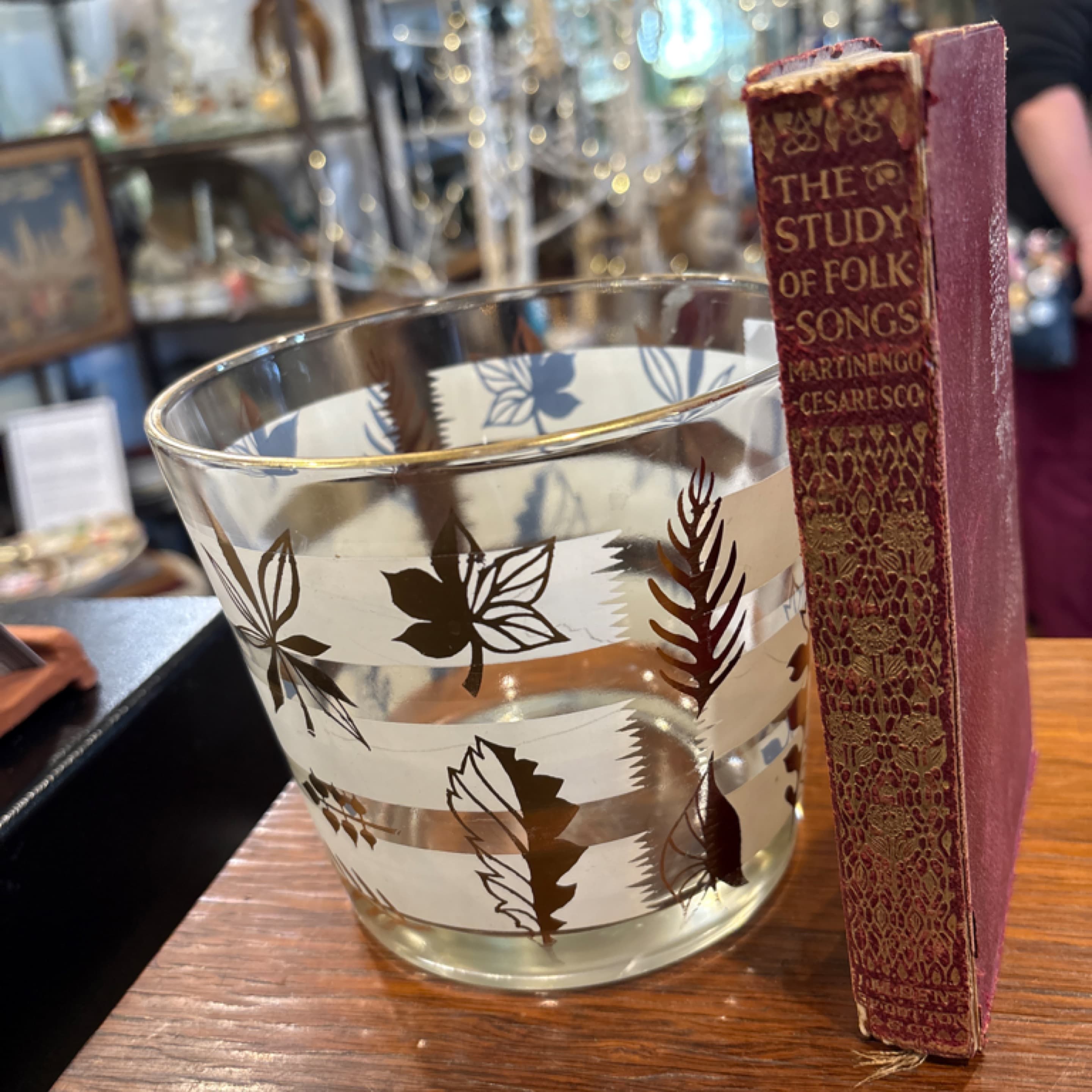 Antique Everyman’s Library Folk-Songs Essays Red Gilt Cloth (941) - Regular - Image 1