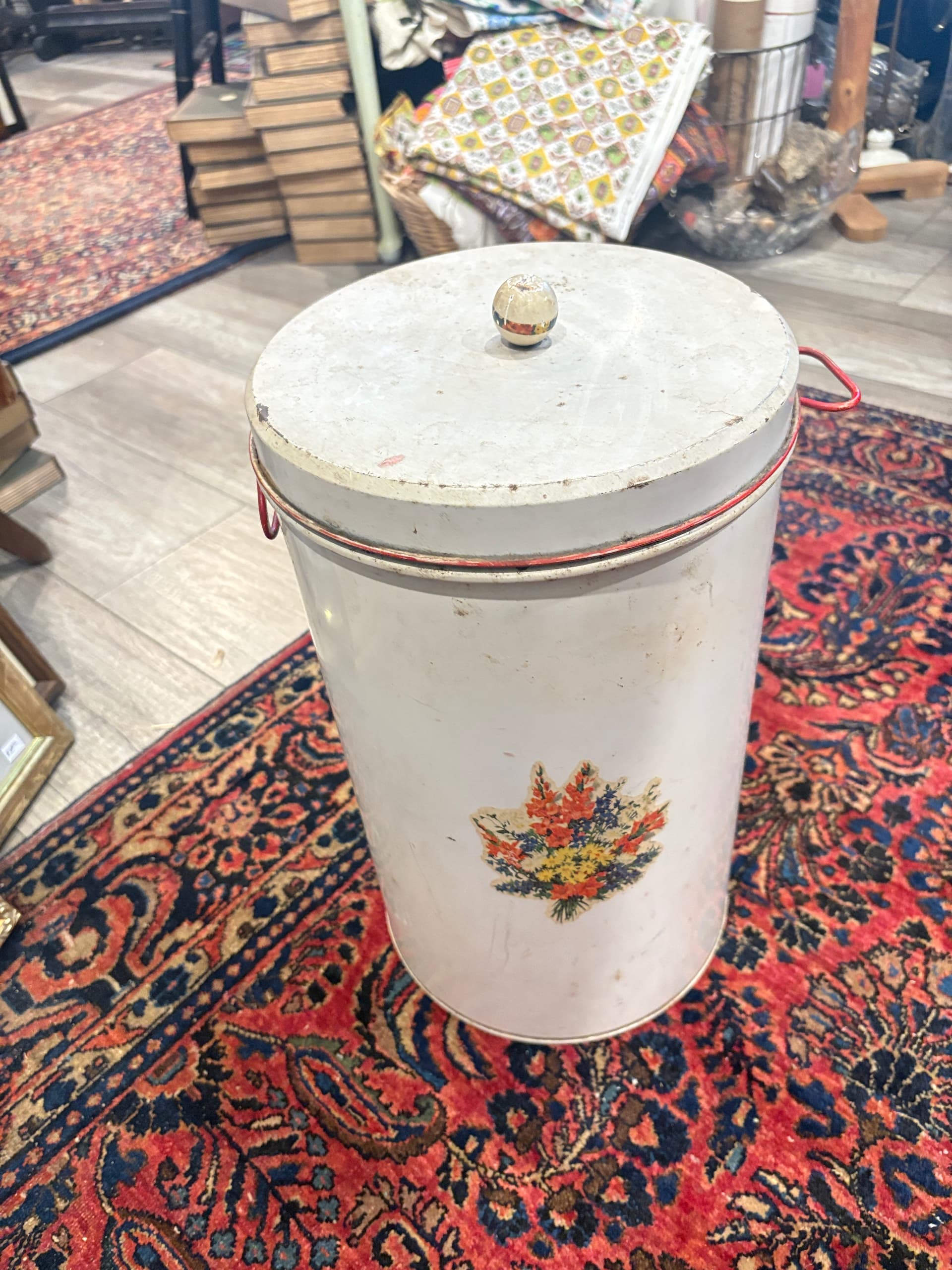 Mid-Century Floral Tin Canister w/ Lid Bail Handles (941) - Regular - Image 1