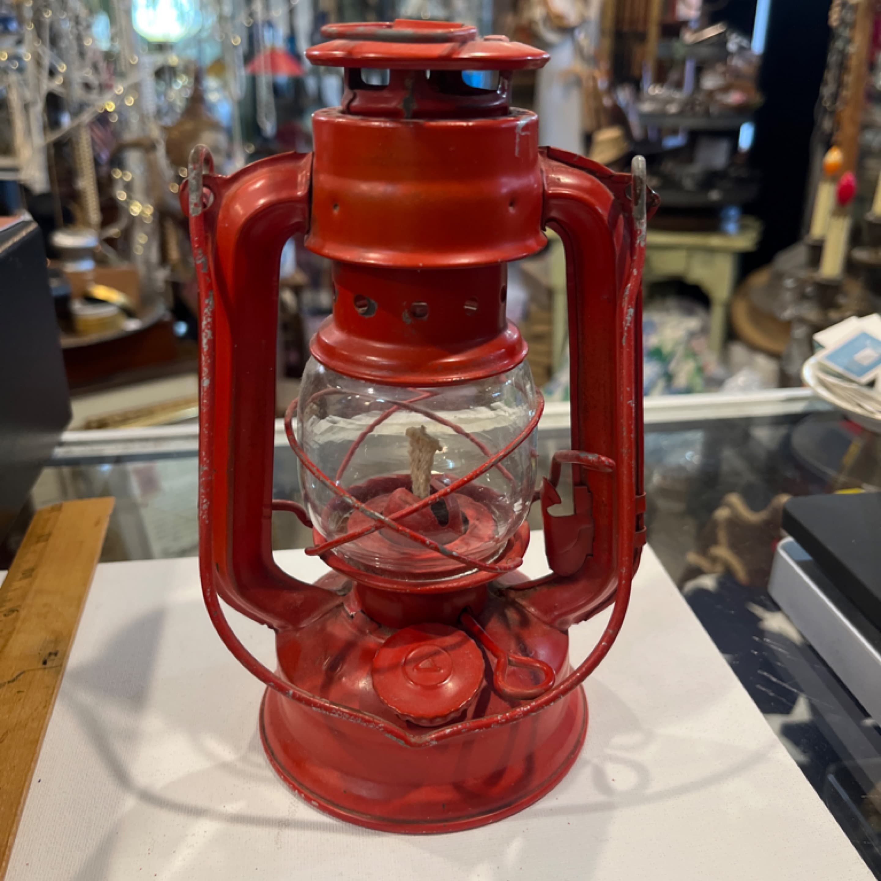 Red Tin Oil Lantern (941) - Regular - Image 1
