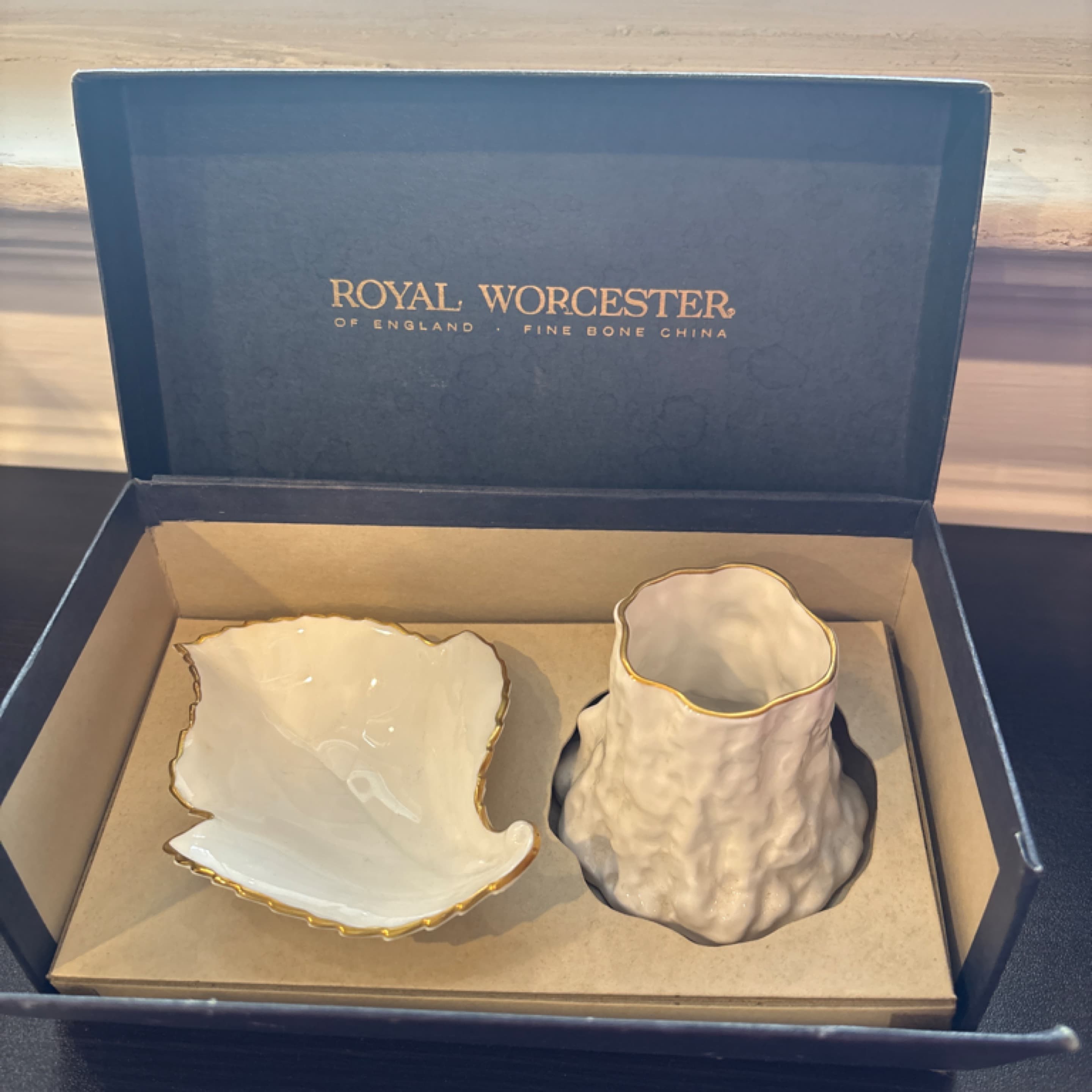 Royal Worcester Boxed Smoke Set Leaf Ashtray Bark Cup (1239) - Regular - Image 1