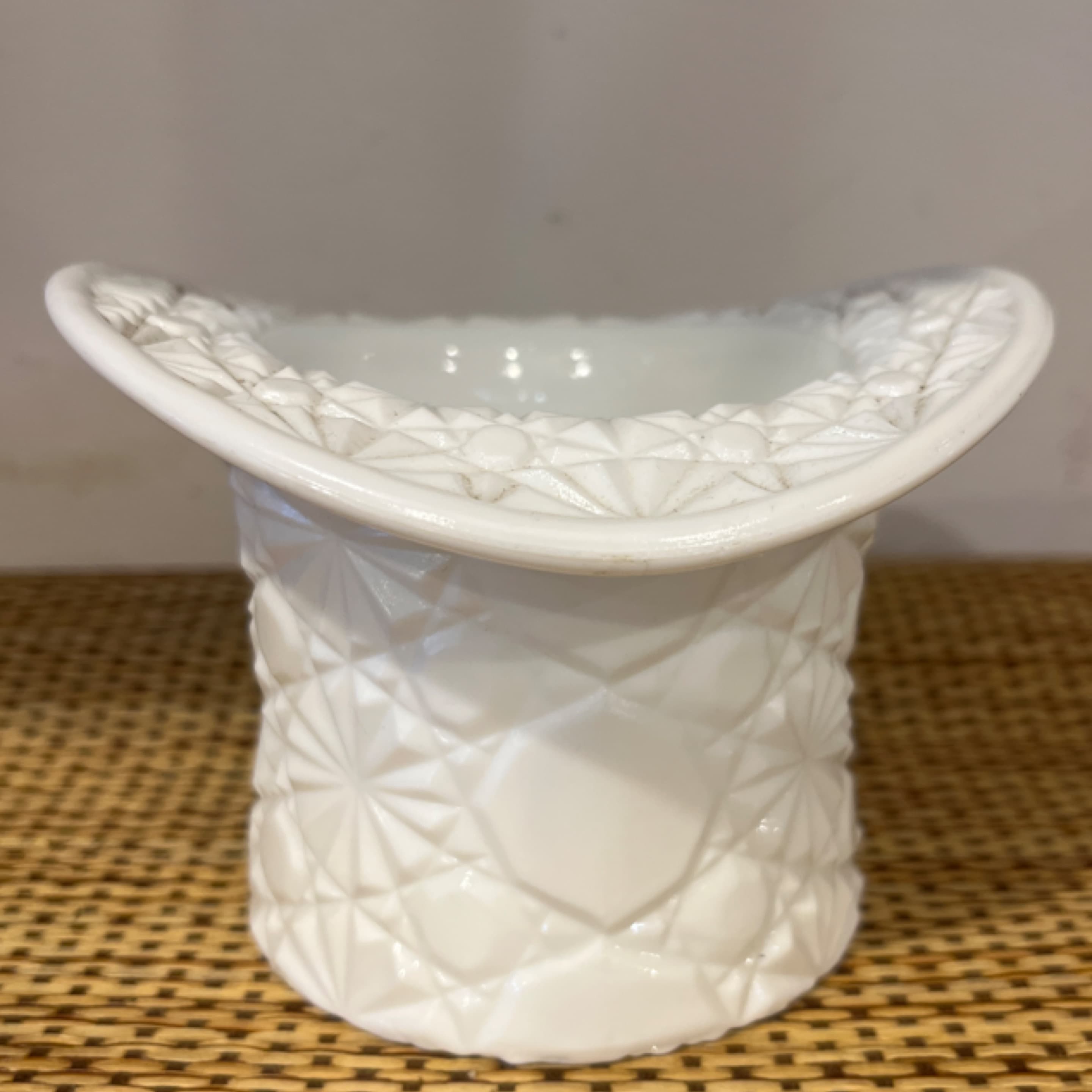 Vintage Milk Glass Top Hat Vase Diamond Quilted Pattern 3” Novelty Planter Mid Century - Regular