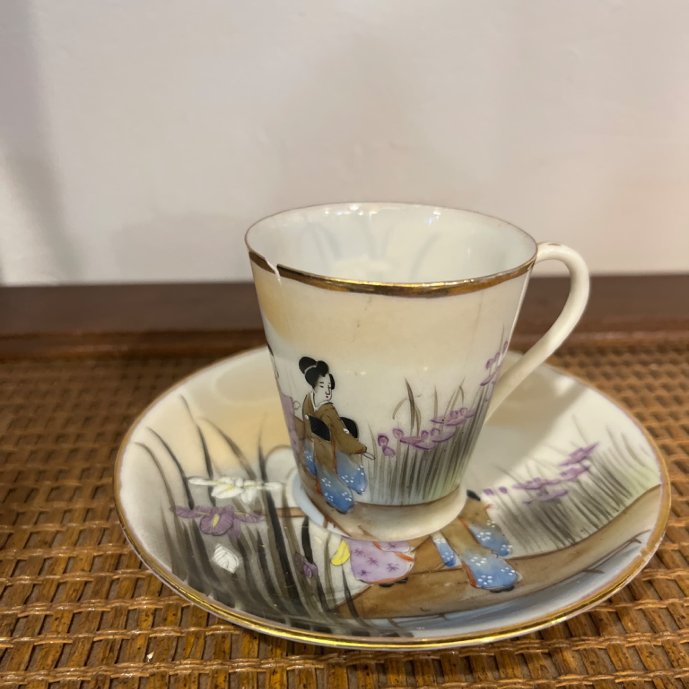 VINTAGE JAPANESE PORCELAIN SOHO CHINA HAND PAINTED CUP & SAUCER 941 - Regular