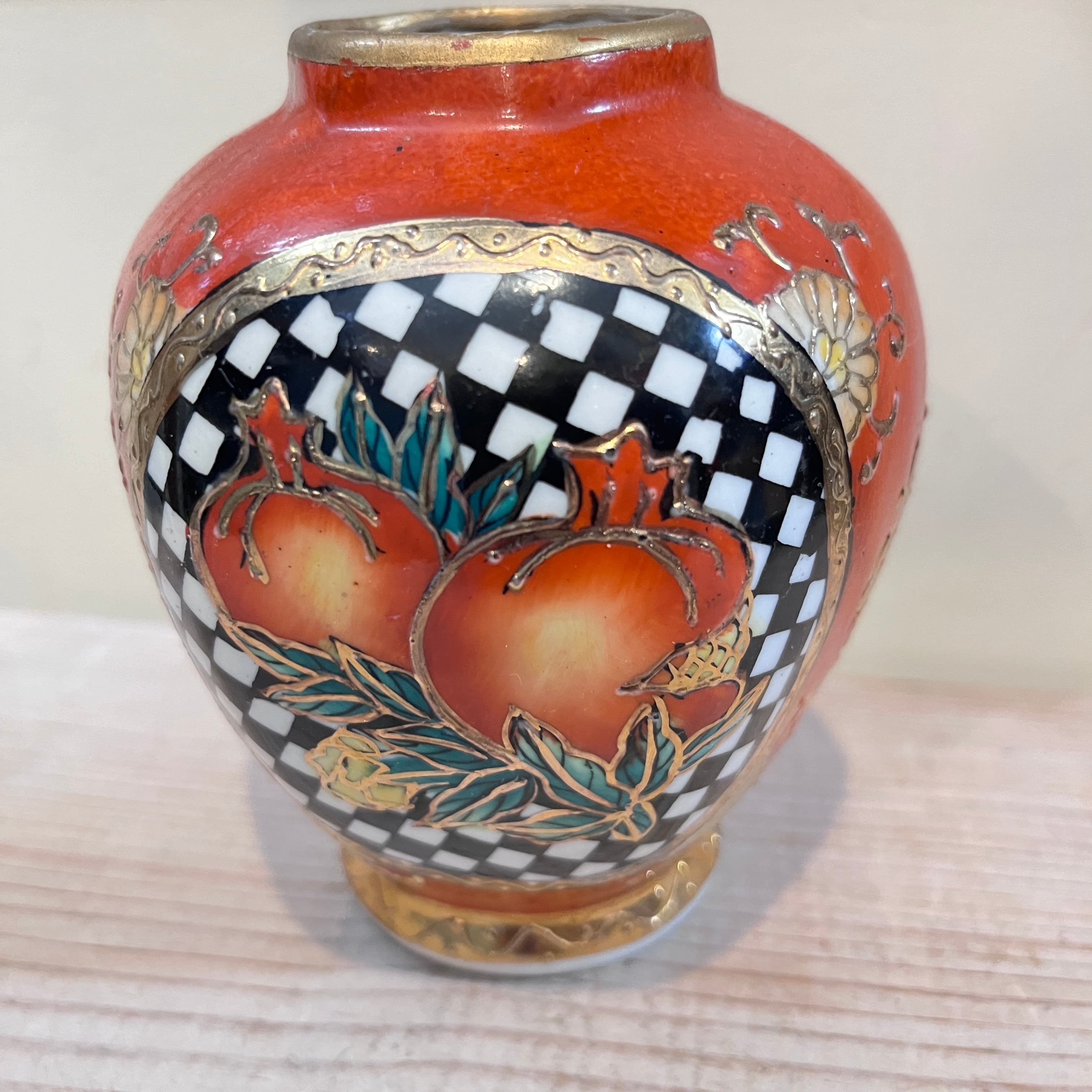 Pomegranate on checkered background Vase - Regular - Image 1