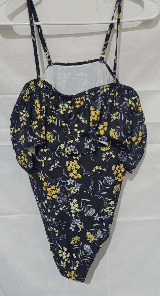 SIZE XL Swimsuit with flowers
