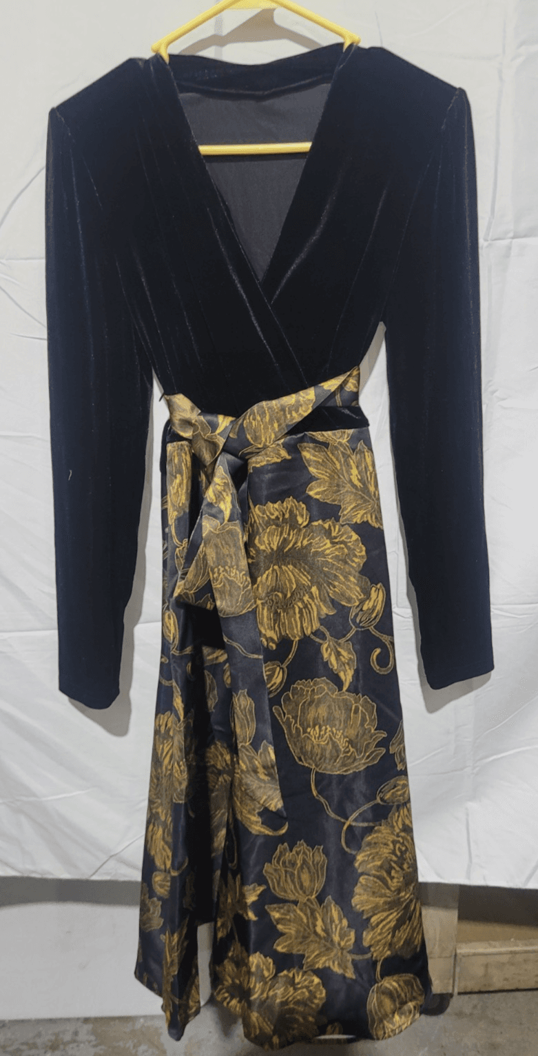 SIZE LARGE Dresses