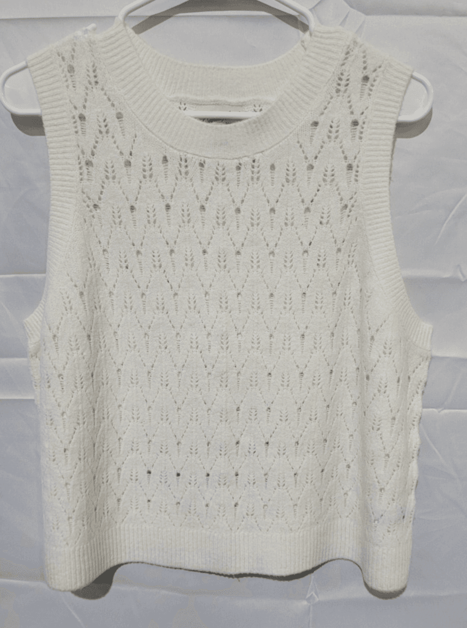 SIZE XXL White sleeveless sweater