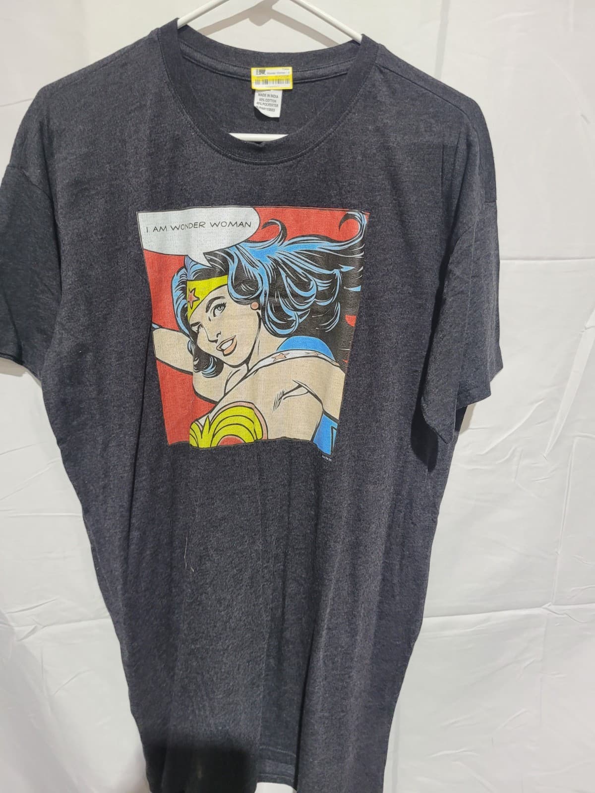 SIZE MEDIUM Wonder Women T shirt