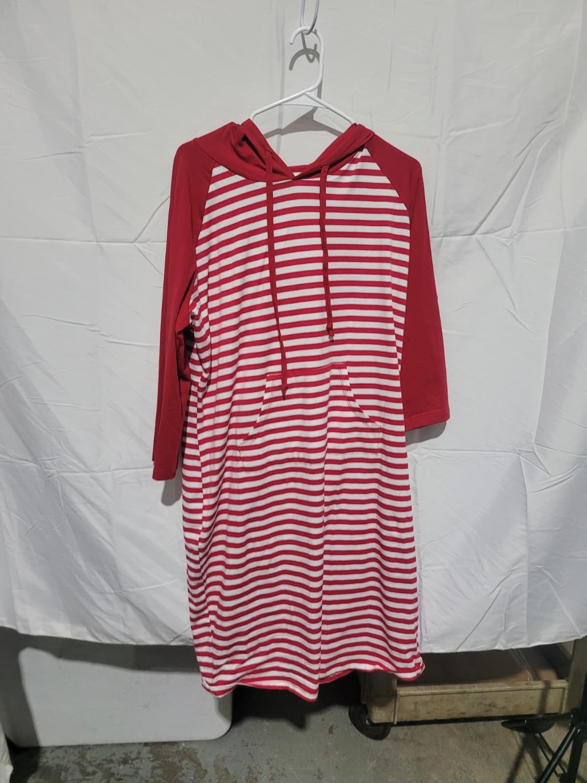 SIZE 3XL Red and White Dress