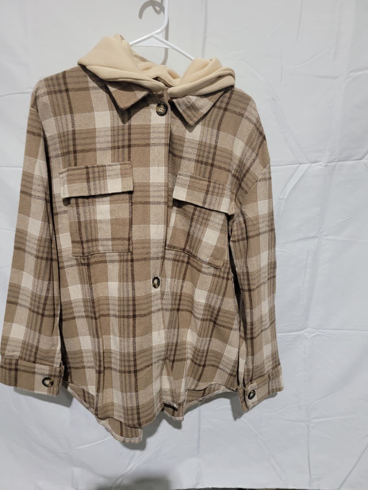 SIZE LARGE Flannel Button up shirt