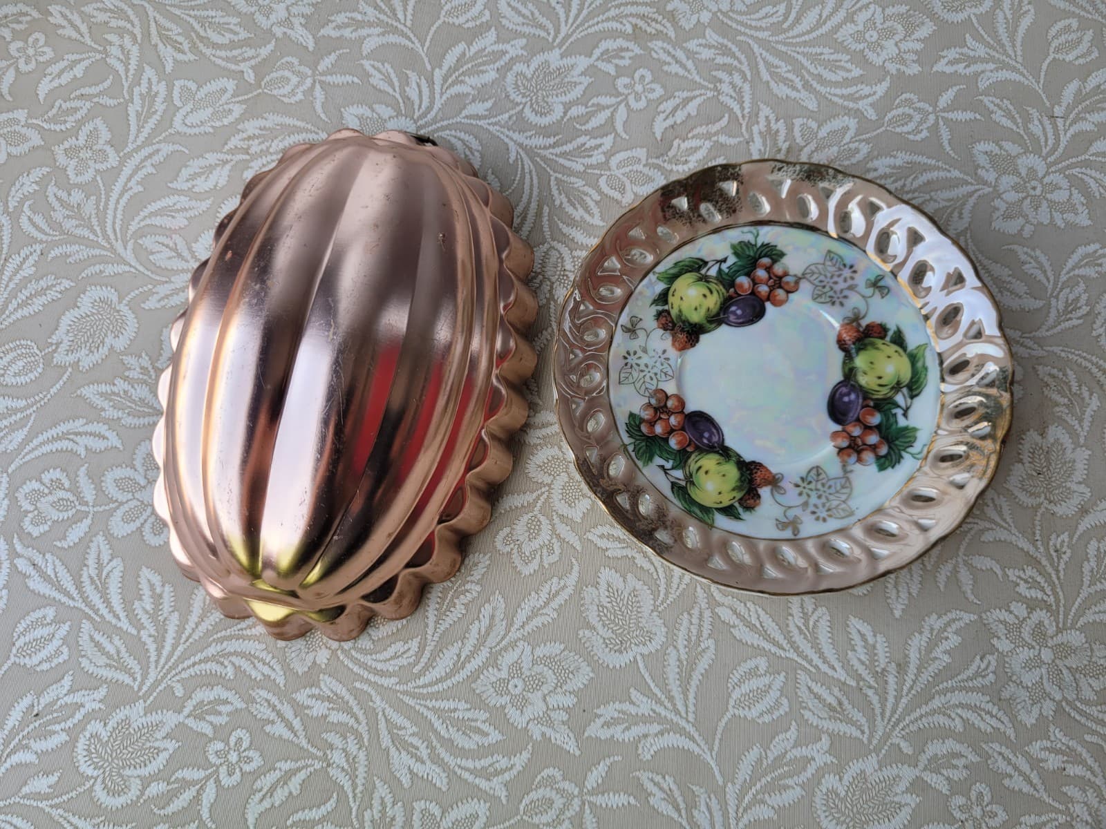 Vintage Copper Jell-O Mold & Decorative Fruit Lusterware Plate Set