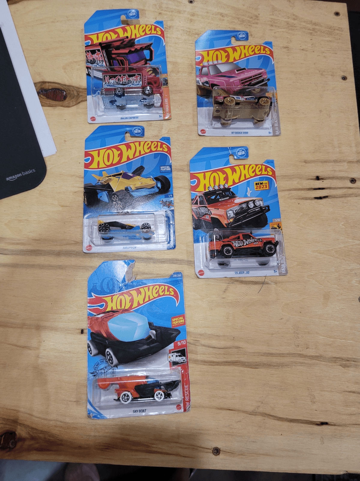 Hot Wheels Lot – Dodge D100, '73 Jeep J10, Raijin Express & More (6 Sealed Cars)