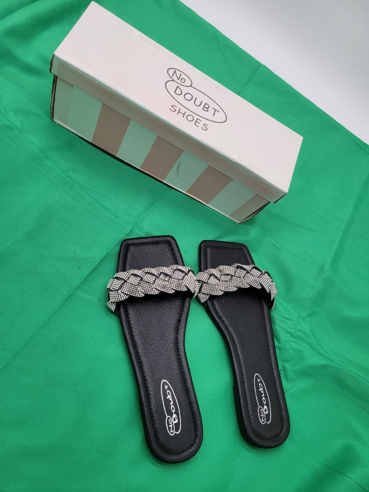 No Doubt Rhinestone Chain Slide Sandals Women’s Size 4 / EU 37 Black Slip-On Sho