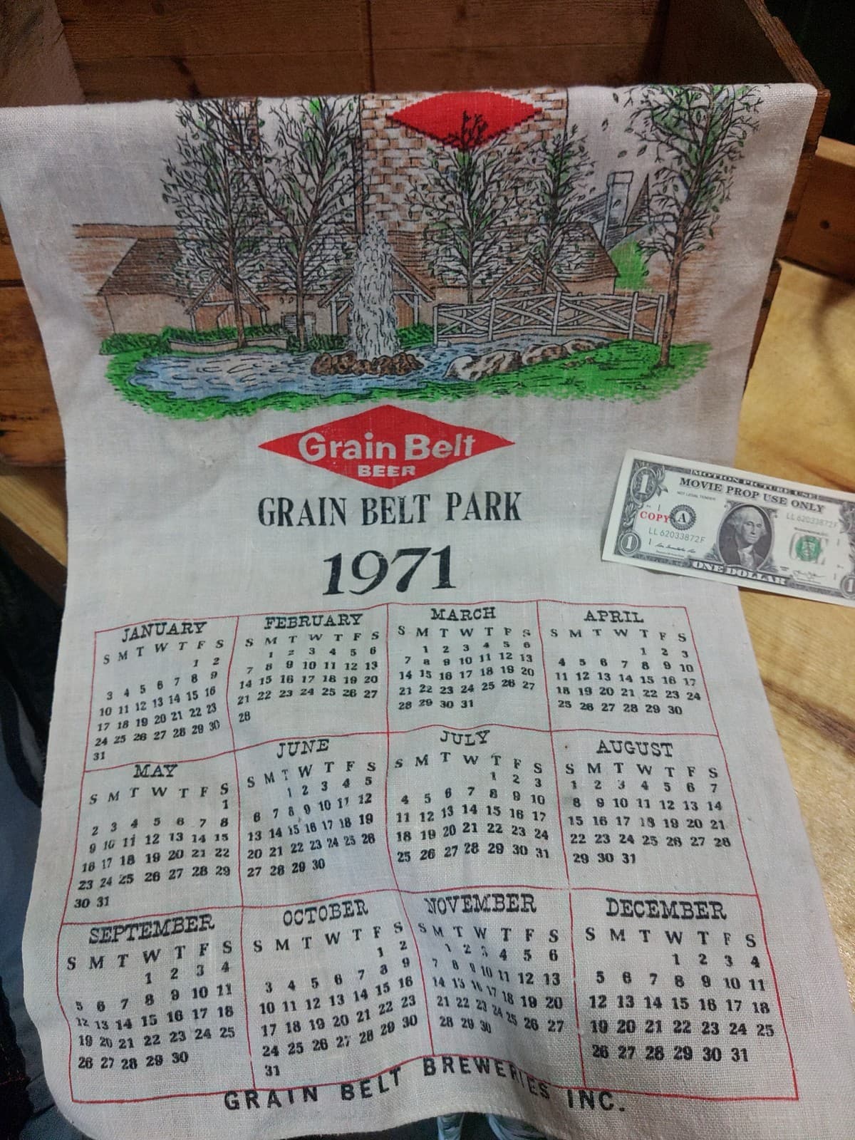 Vintage 1971 Grain Belt Beer Advertising Linen Calendar Towel