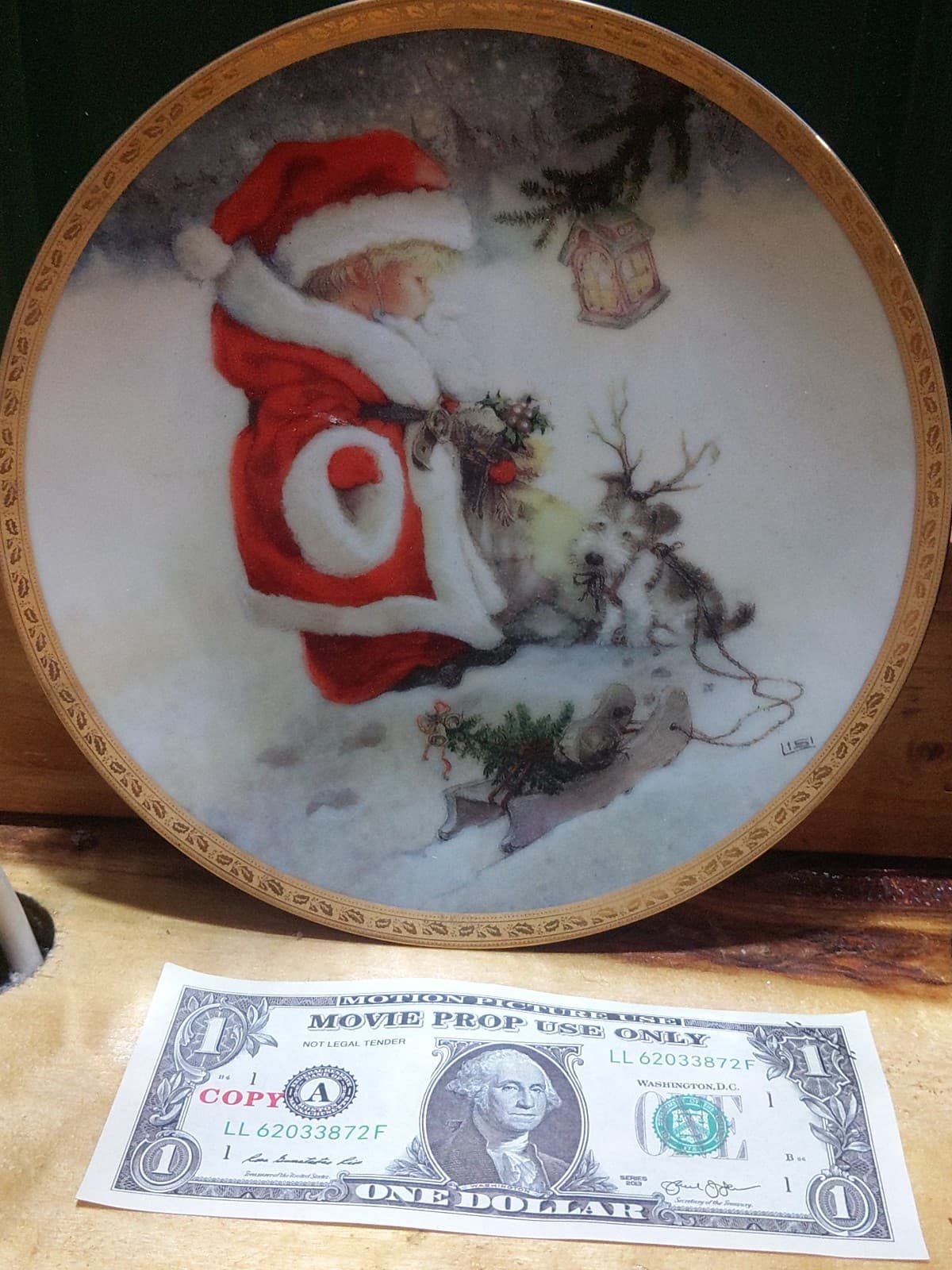 The Hamilton Collection Santa’s Littlest Reindeer Plate 1992 Porcelain LE