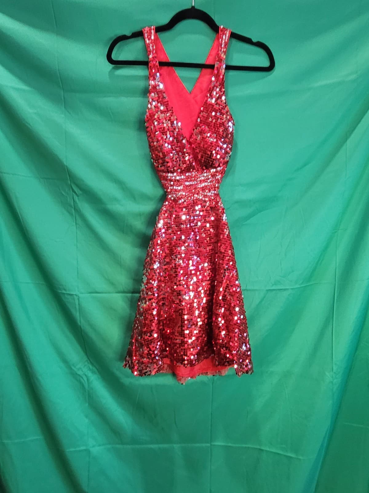 WOW! by Janie & Morgan Red Sequin Open Back Cocktail Dress – Size 2