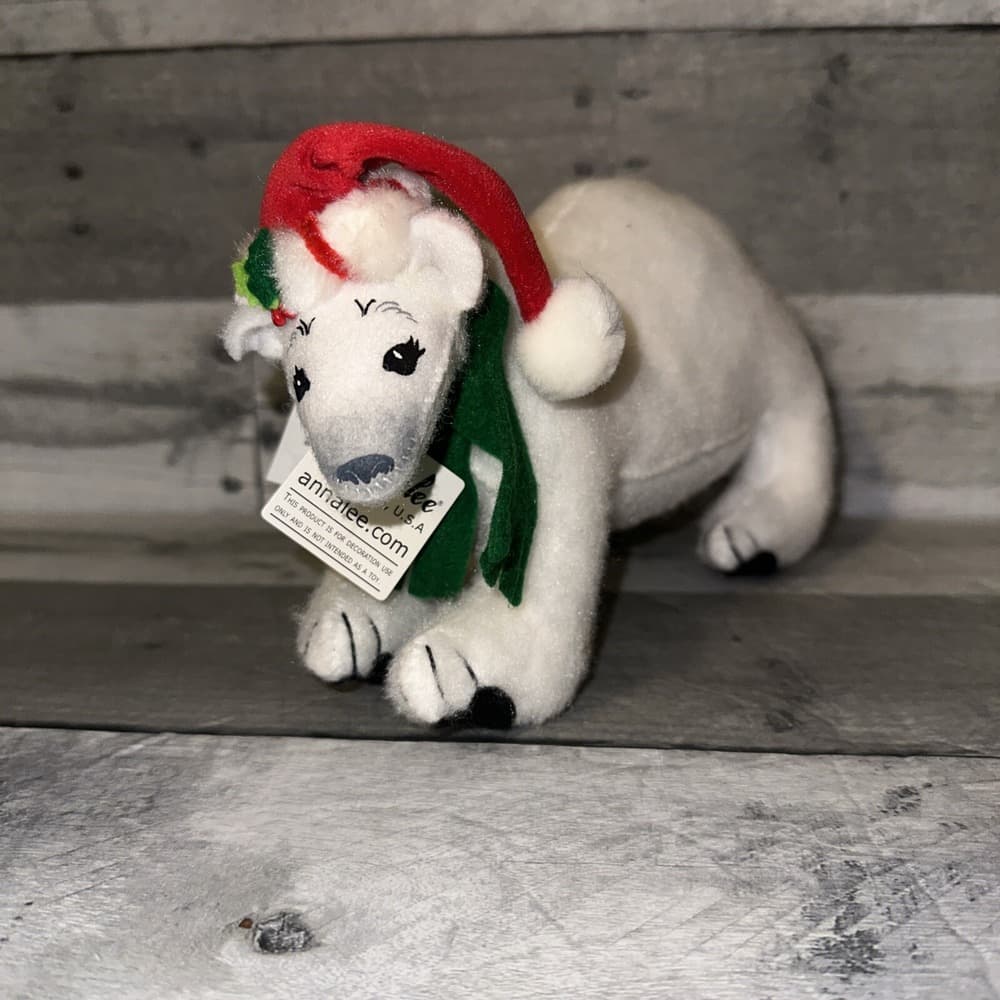 Annalee 2009 Polar Bear with Santa Hat 9" White Christmas Dolls 751209