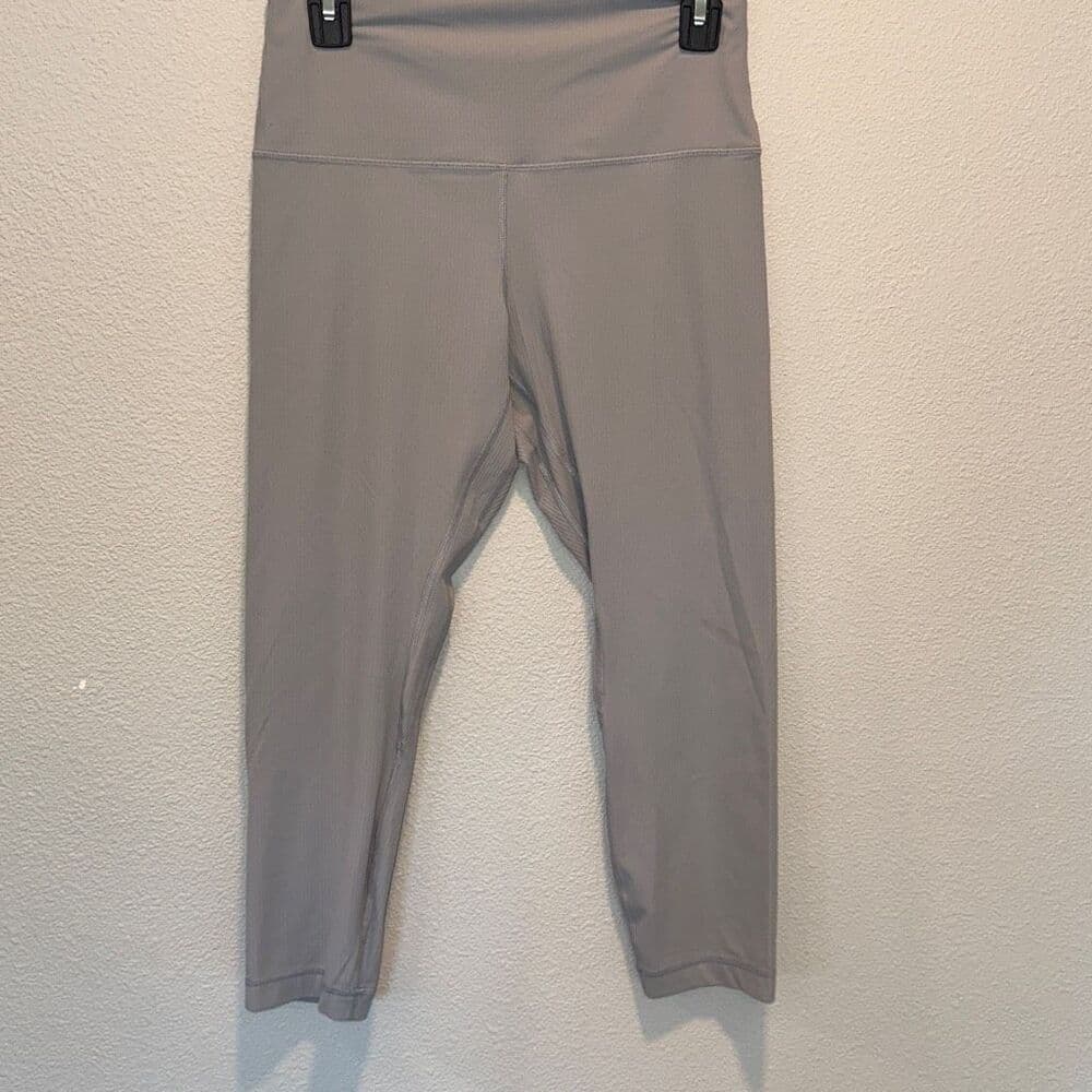 Lululemon Align Ribbed High-Rise Crop 23" in Rhino Grey Sz 10