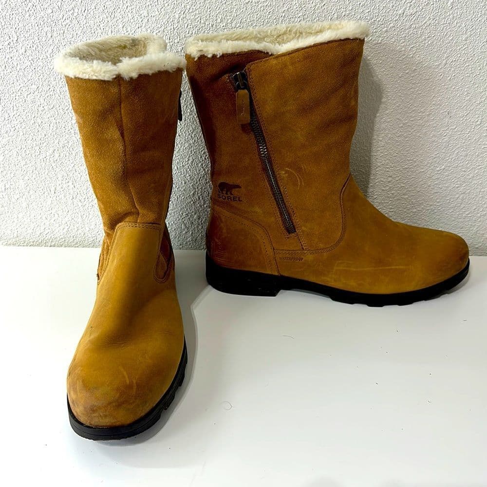 Sorel Emelie Foldover Boot in Camel Brown Sz 11