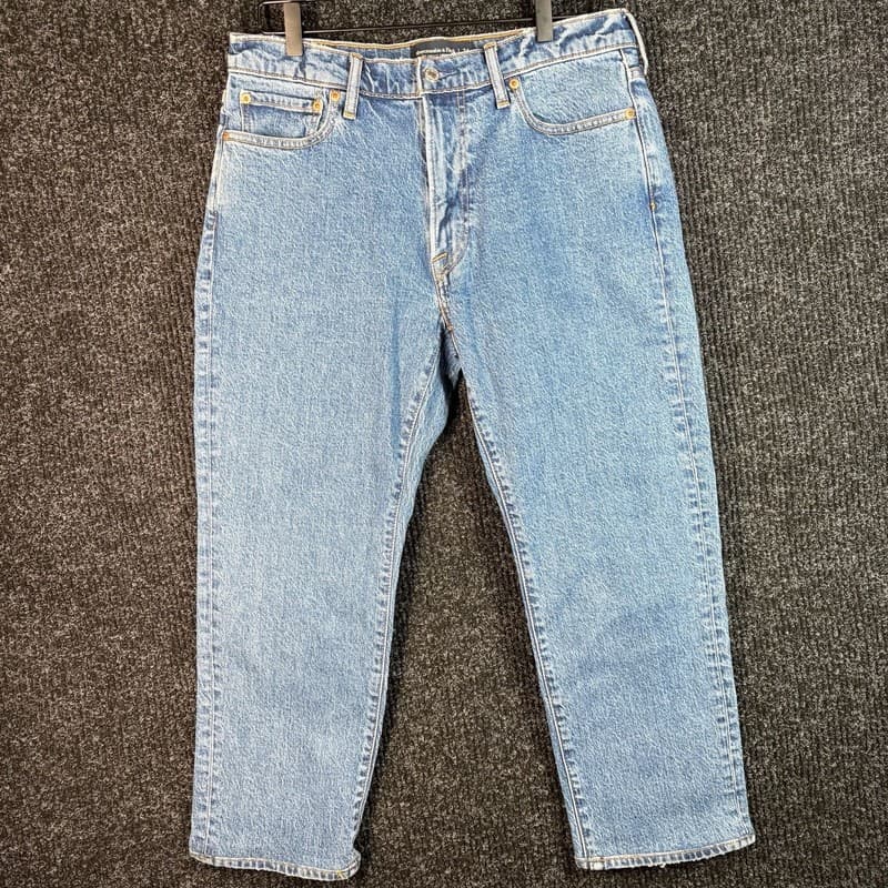 Abercrombie & Fitch Ultra High Rise Vintage Straight Jeans