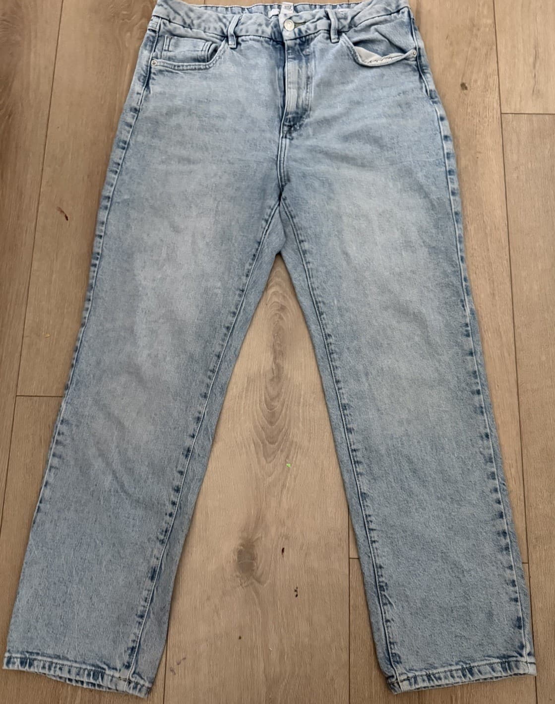 Forever 21 Jeans Blue Light Wash Distressed Denim 5-Pocket